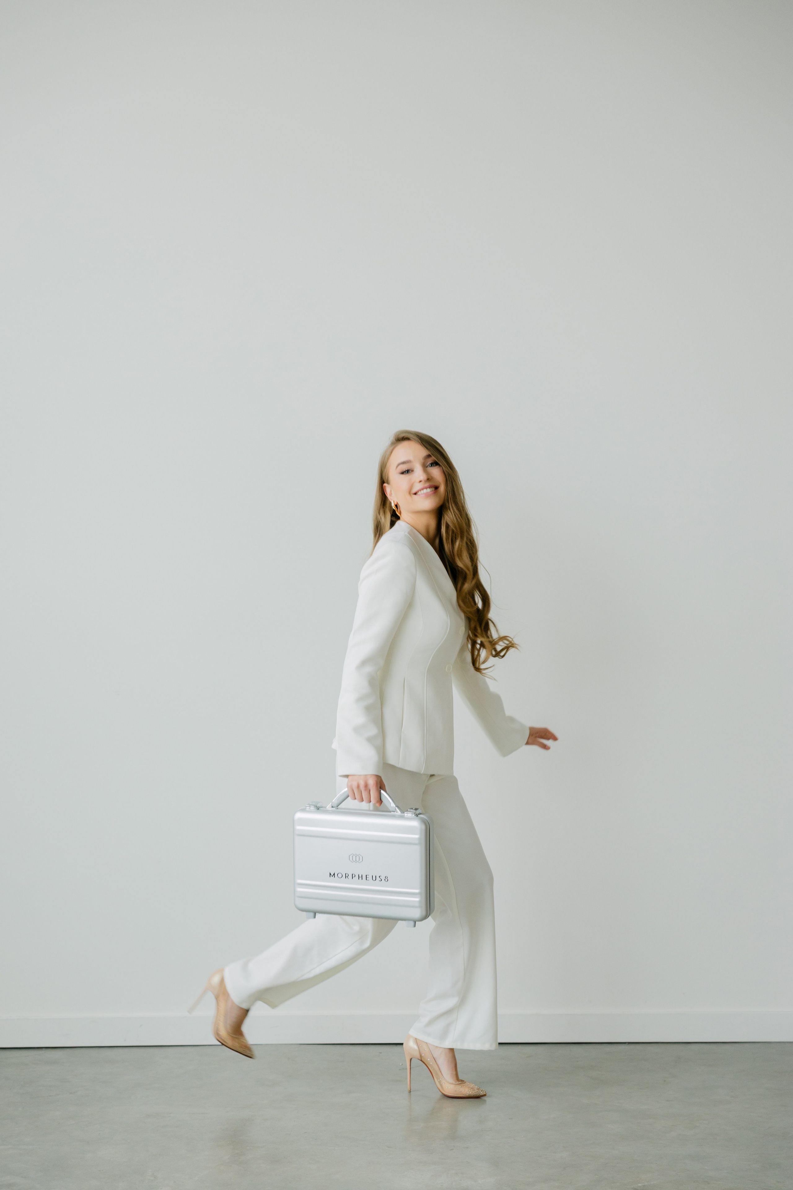 Aesthetic Specialist. Home