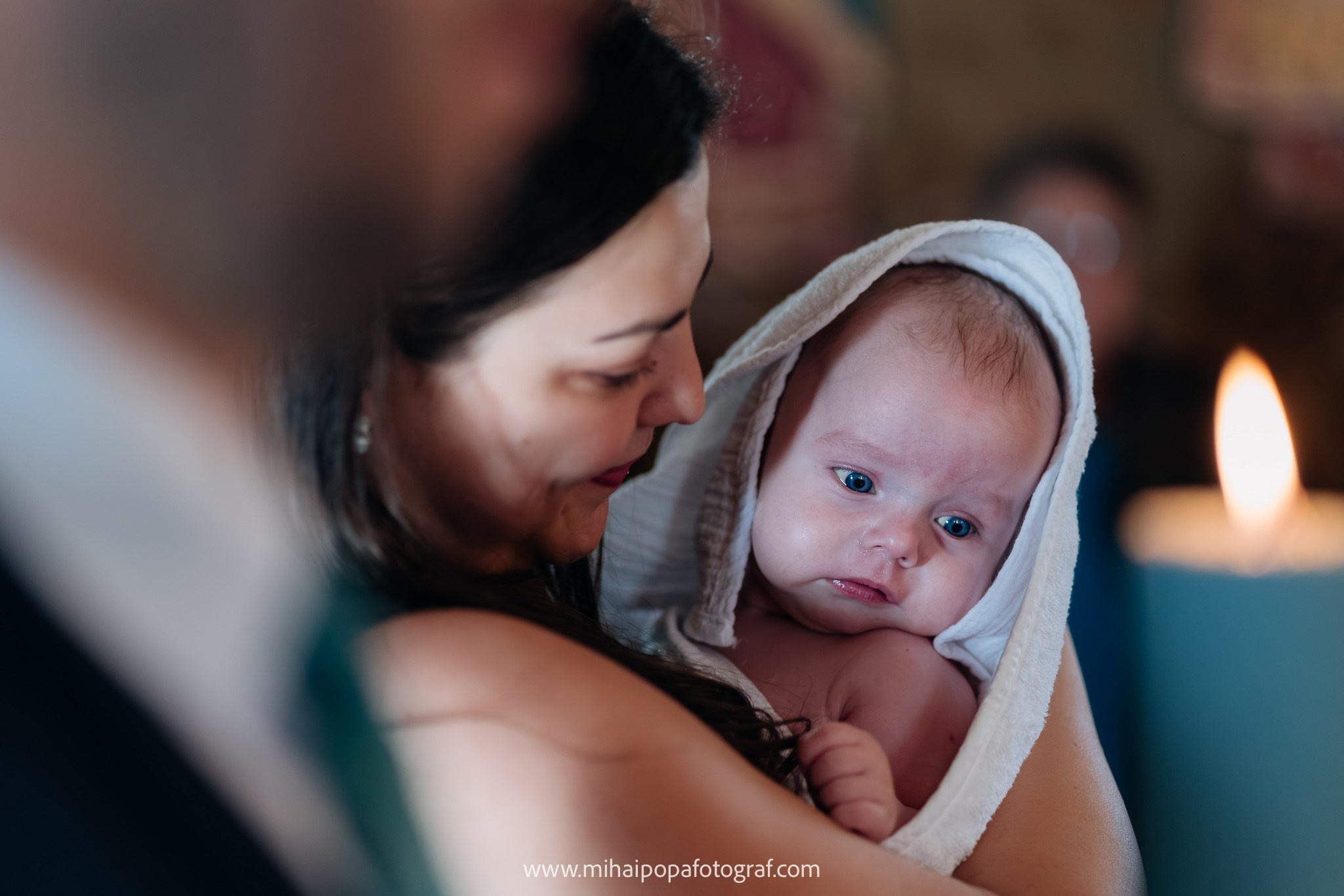 Fotograf de botez în Bucuresti| Mihai Popa Fotograf. Fotograf Nuntă & Botez București - Mihai Popa | Dincolo de oameni, imortalizez emoții!