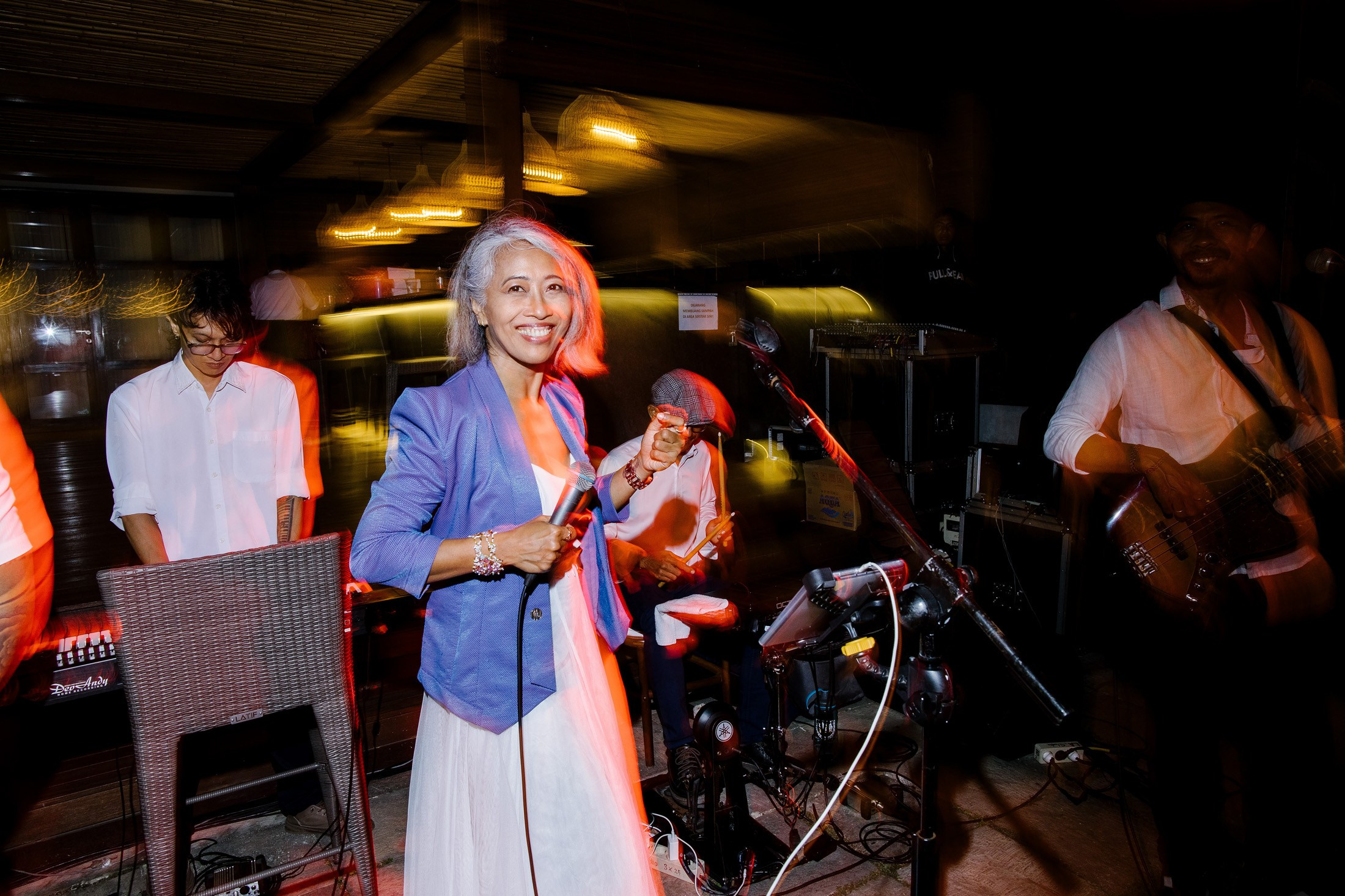 Big funny wedding with guests in paradise Bali island. Get.it.feel — Aesthetic Photography and Videography