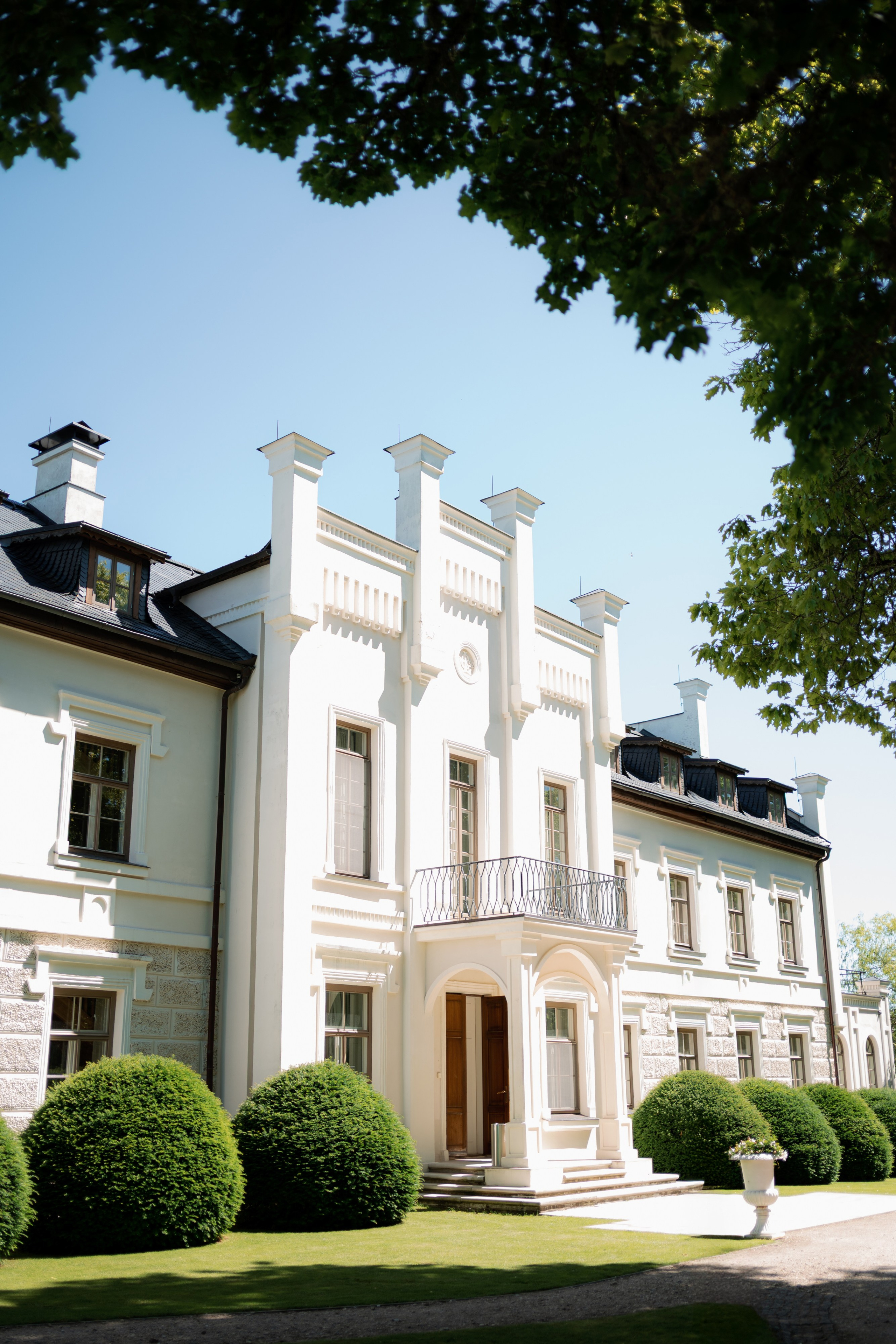 MADELEINA & ALEX. Bakasphoto wedding and lifestyle photography Latvia and Worldwide