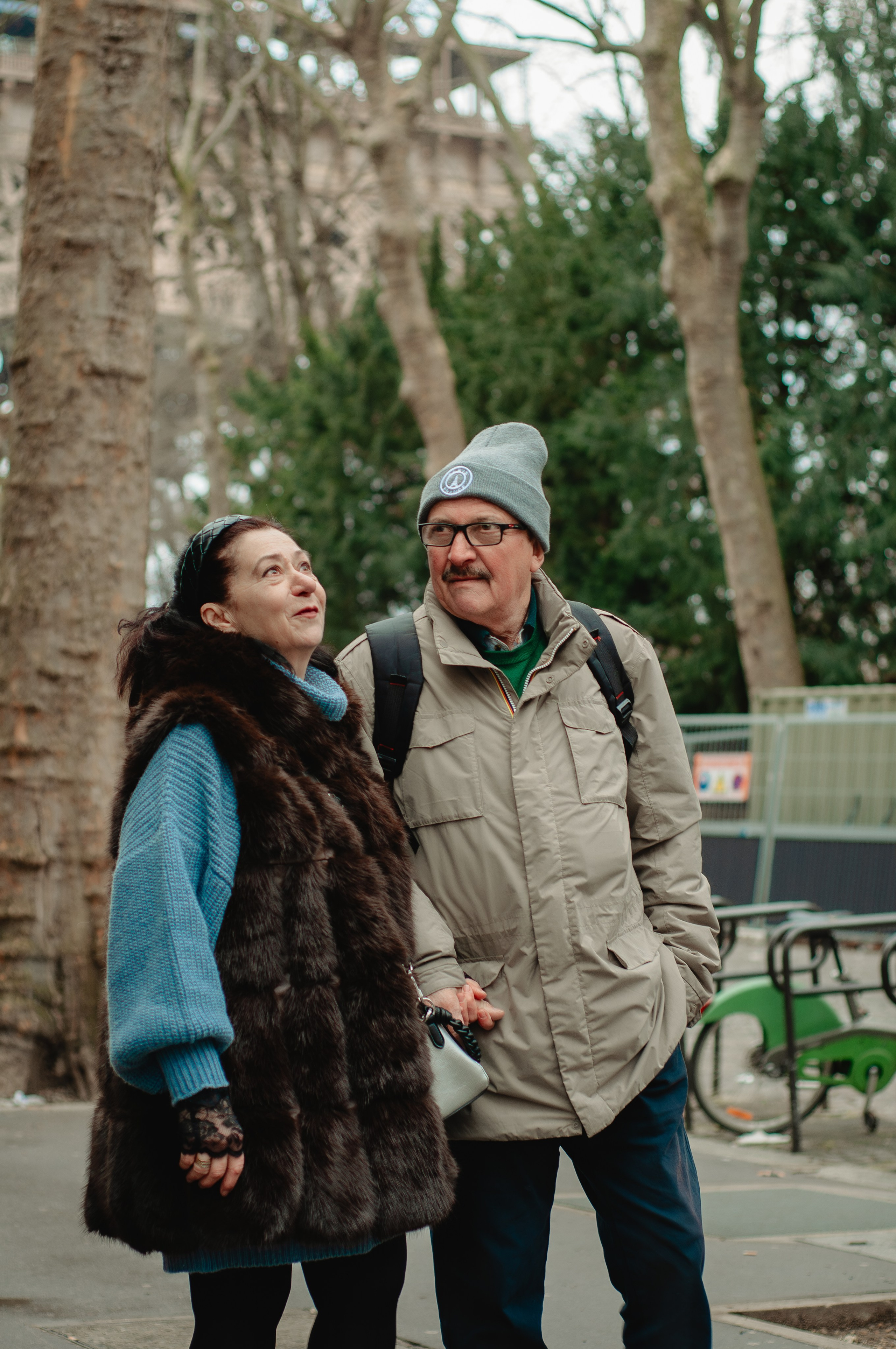 Photoshoot in Paris for the elderly couple. Paris photographer — Polina Osipova