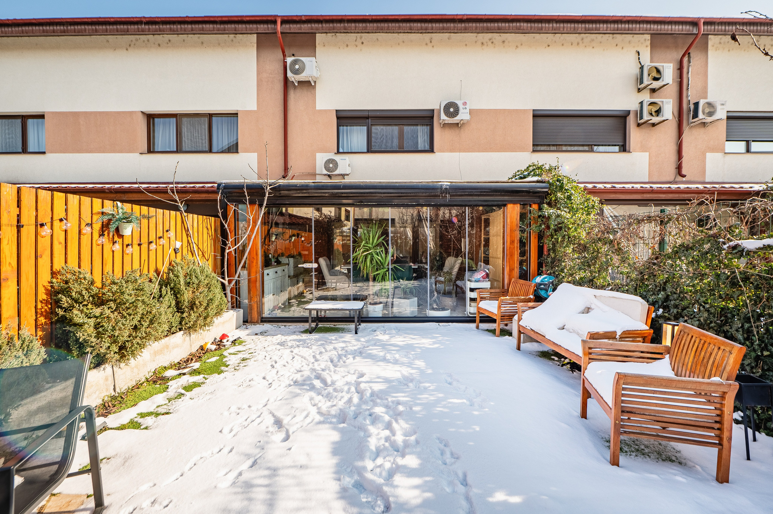 Duplex. Andrei Samuel – Fotograf București | Evenimente, Studio, Imobiliare, Produs