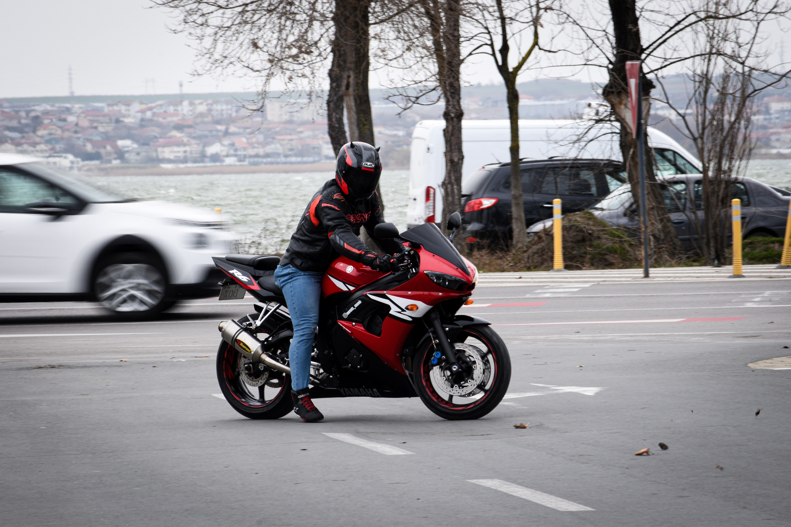 Live to ride!. Adelinne