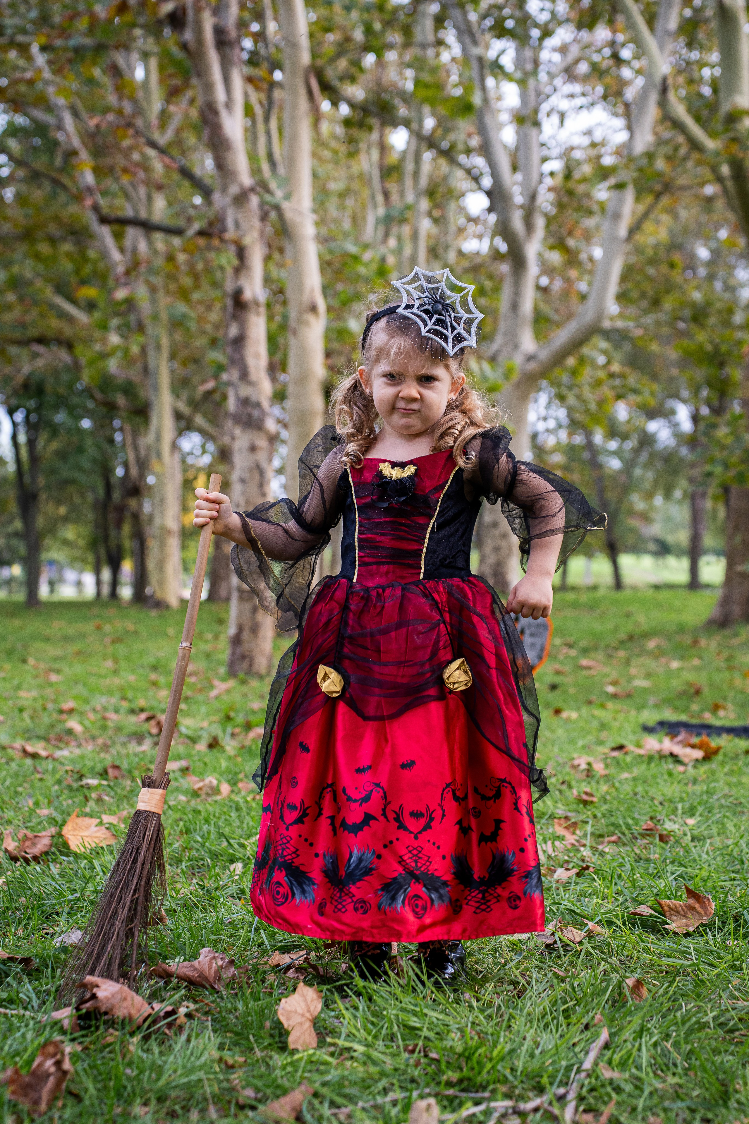 Anelise & Eleni Haloween Party. Adelinne