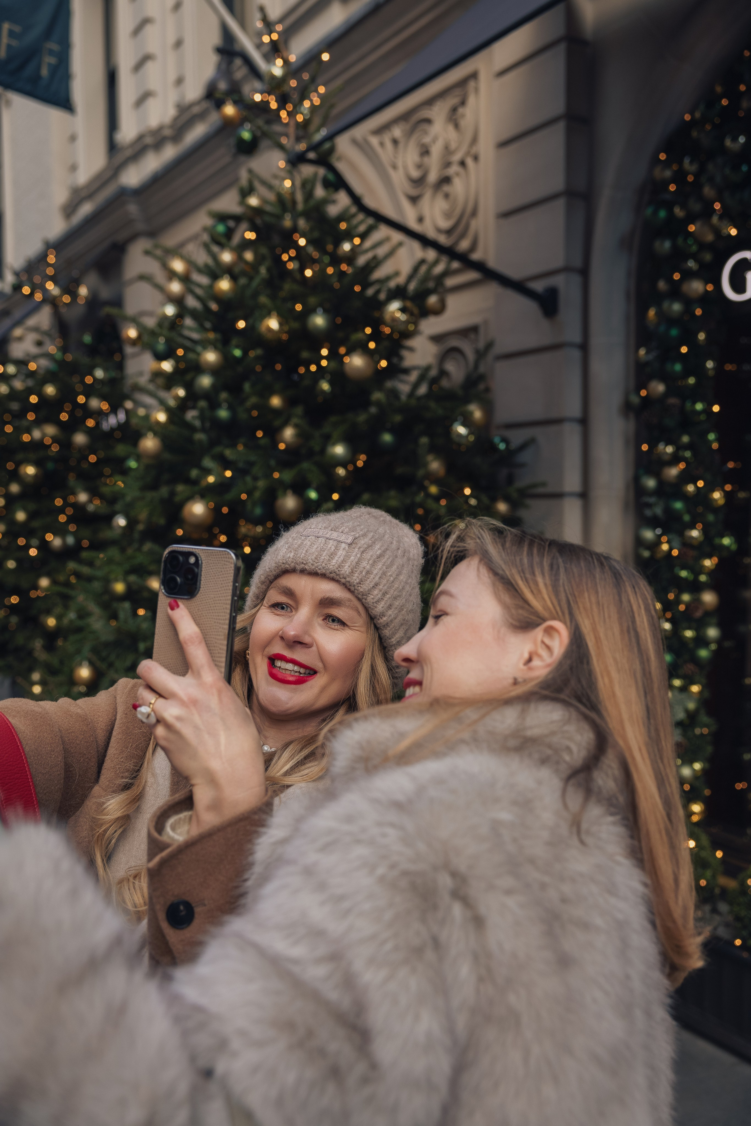 London at Christmas. PHOTOGRAPHER IN LONDON