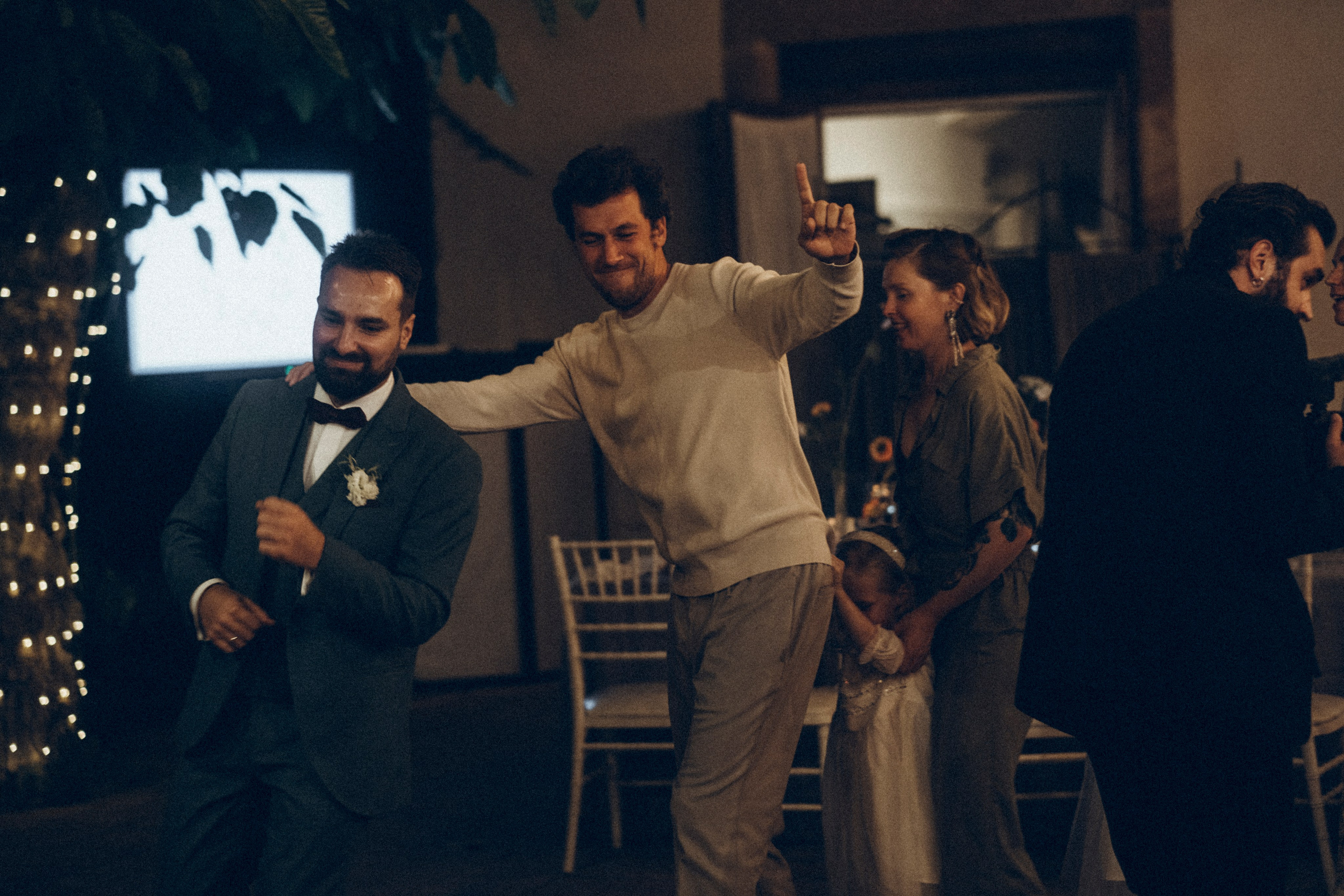 Nadezhda & Dmitry. Masia Mas Coll. Paola wedding photographer / videographer in Barcelona