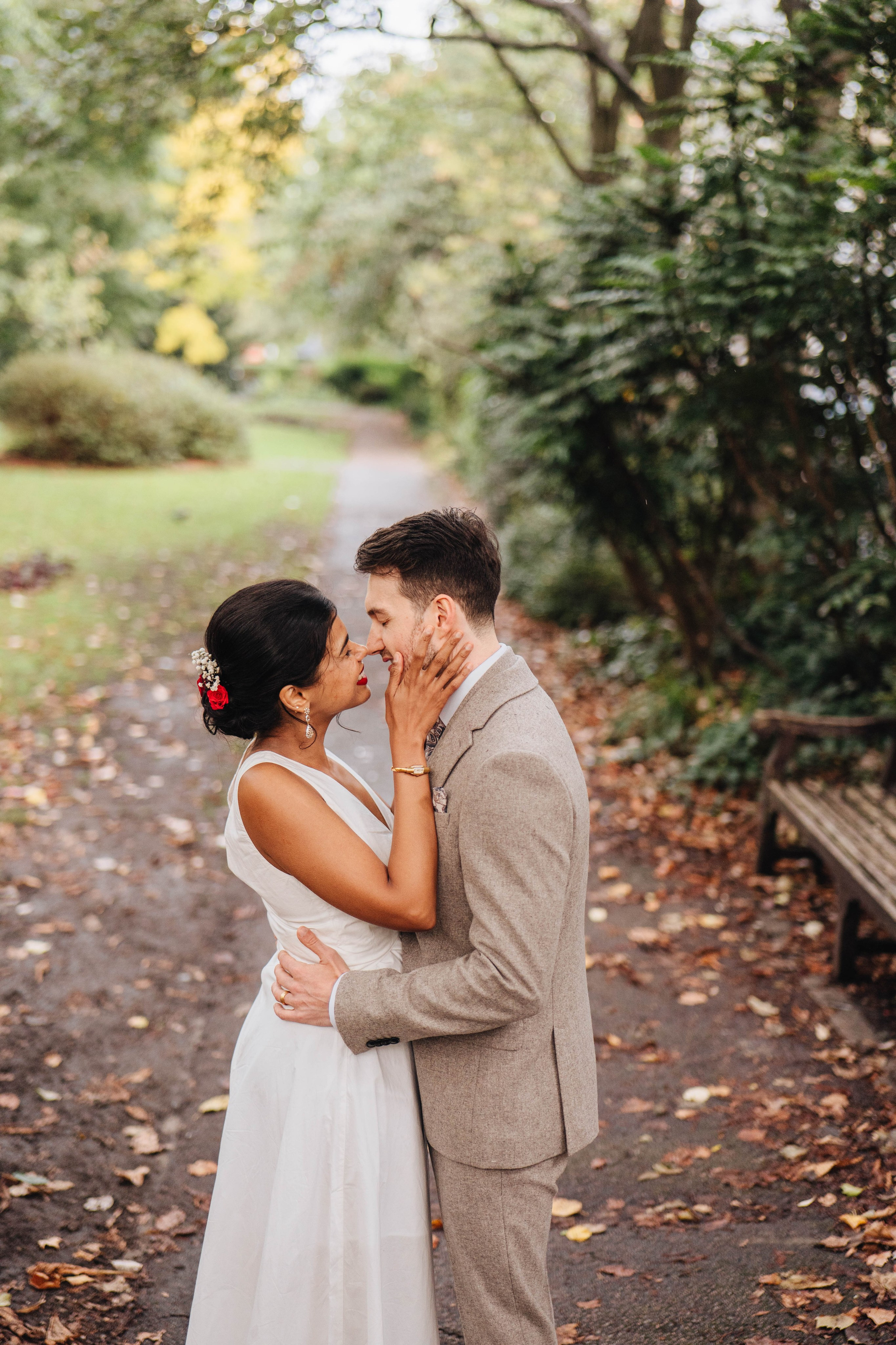 Wedding photography in the park near Islington town hall