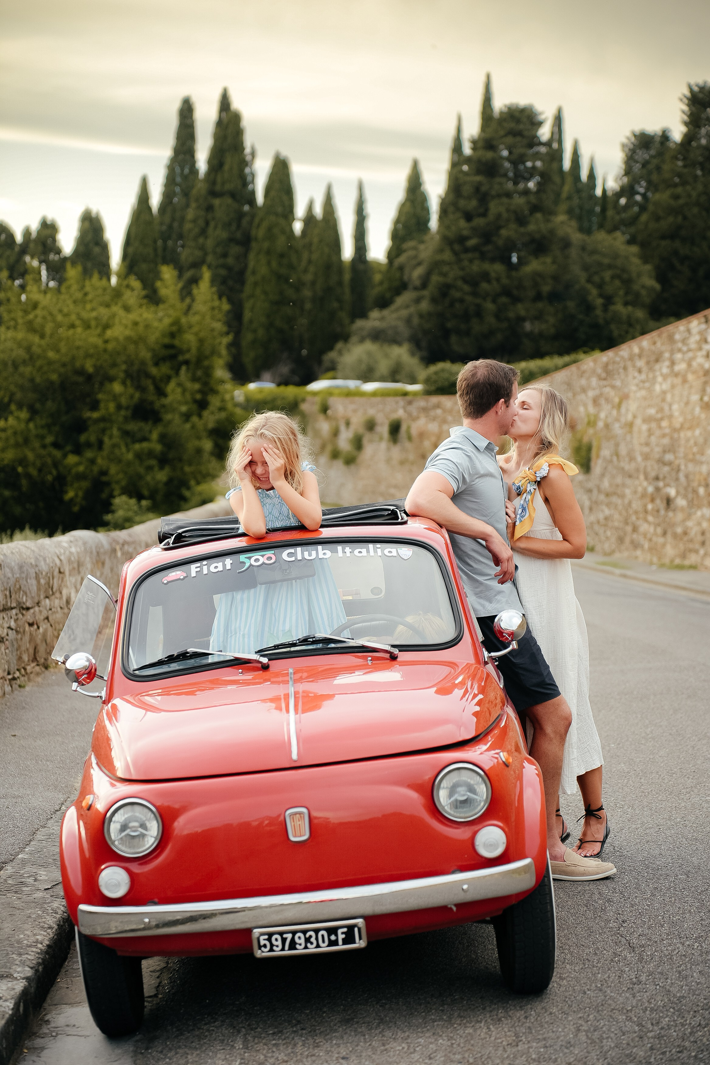 Nicole & Family. Wedding Photographer in Italy