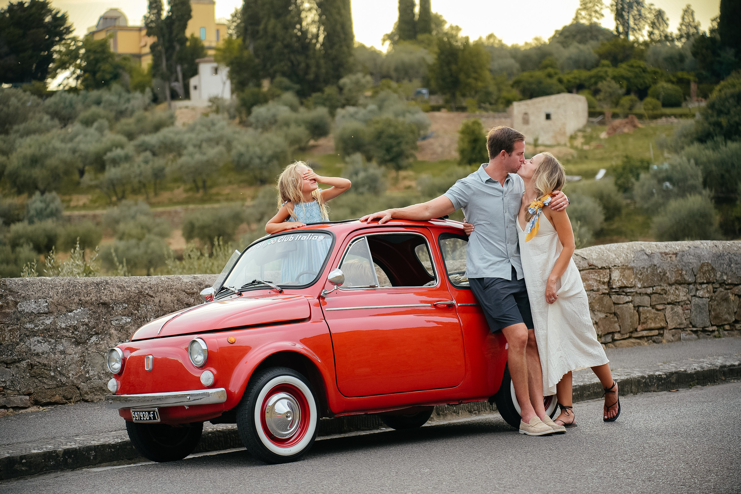 Nicole & Family. Wedding Photographer in Italy