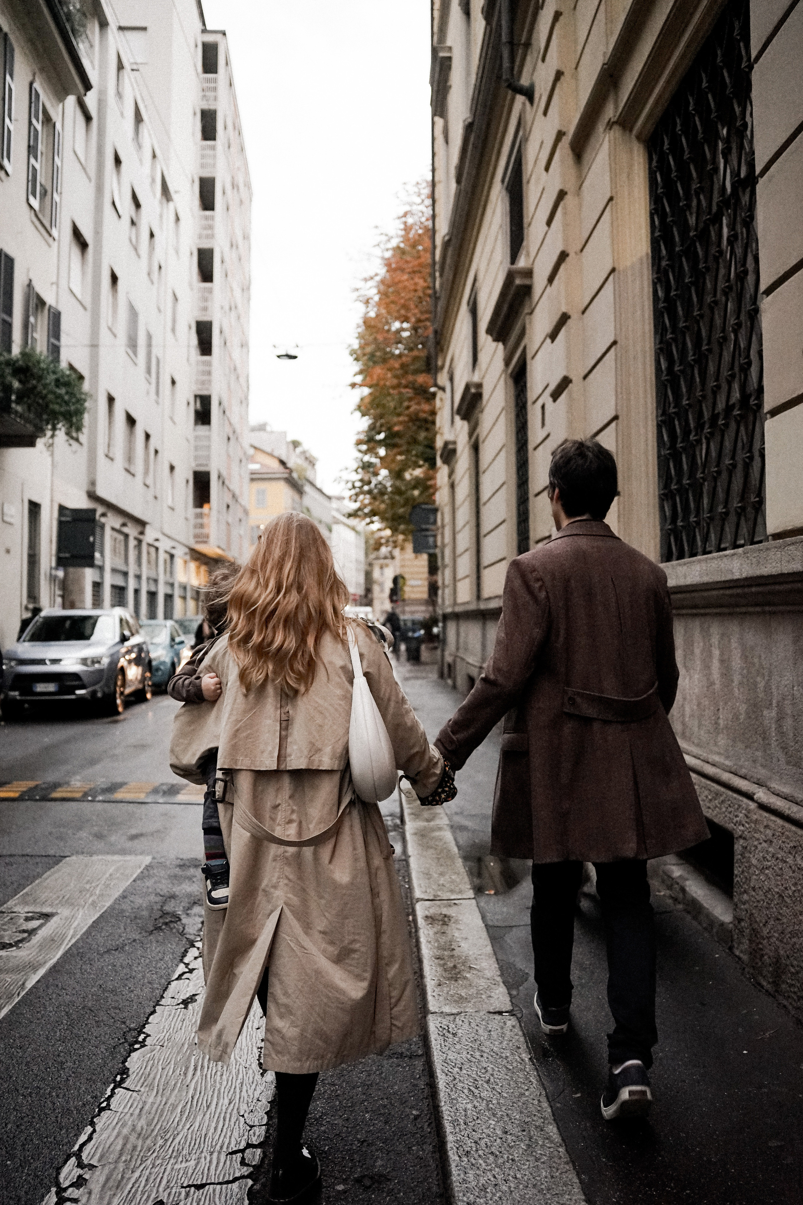 Семейная фотопрогулка в Милане осенью. Фотограф в Милане, Лекко и Комо. Фотопрогулки и фотосессии