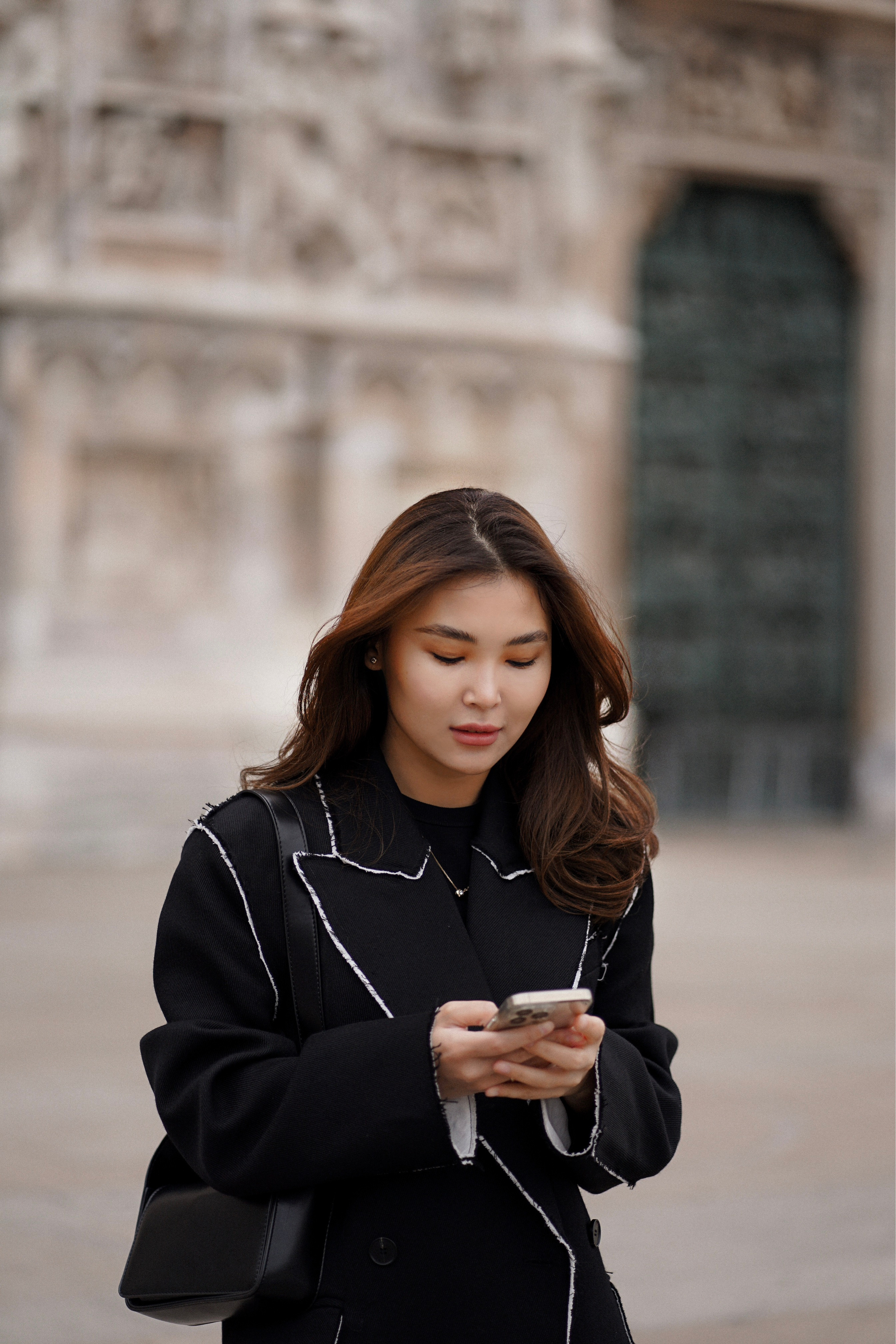 Стрит фотосессия в Милане от фотографа Насти Чак. Фотограф в Милане, Лекко и Комо. Фотопрогулки и фотосессии