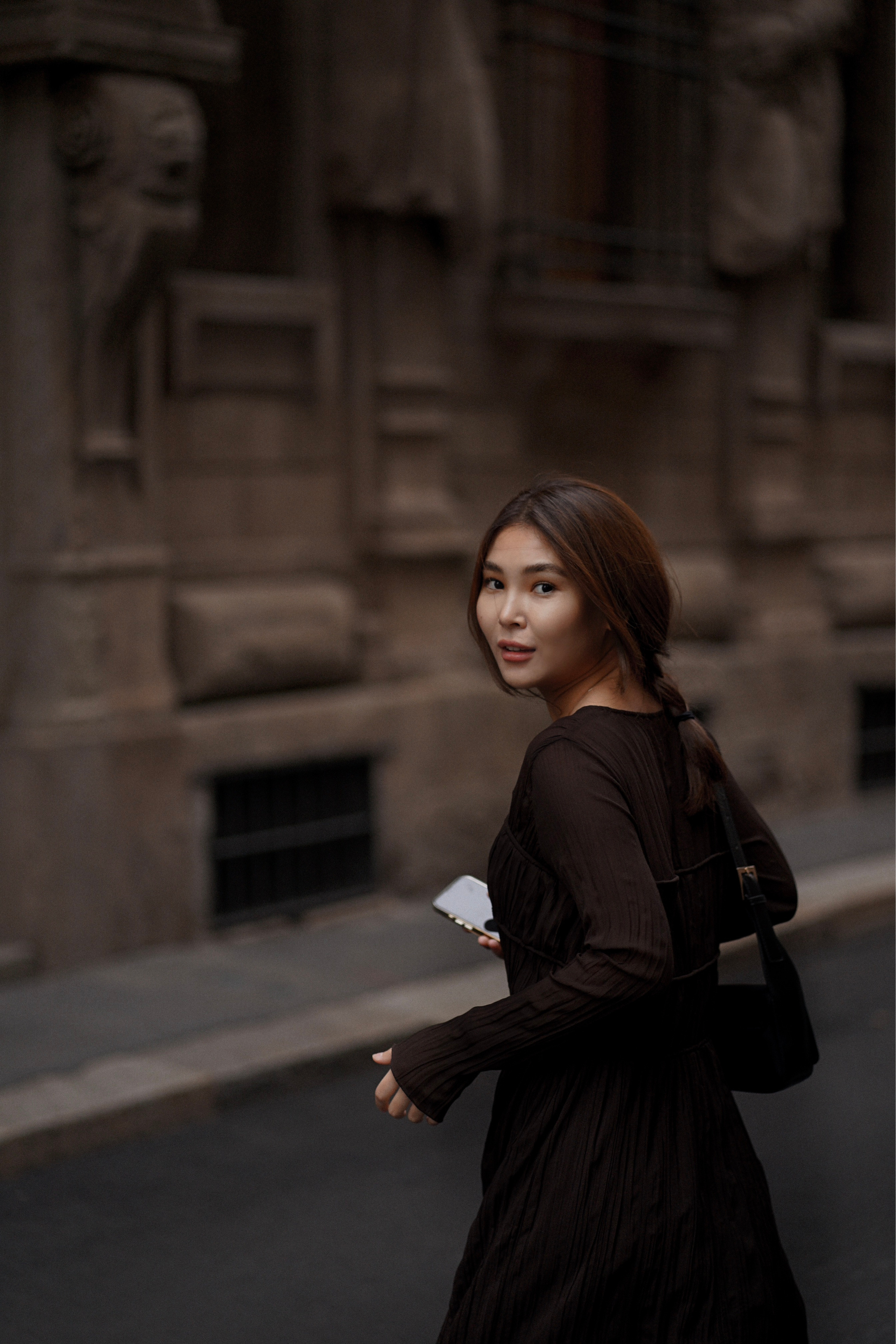 Стрит фотосессия в Милане от фотографа Насти Чак. Фотограф в Милане, Лекко и Комо. Фотопрогулки и фотосессии