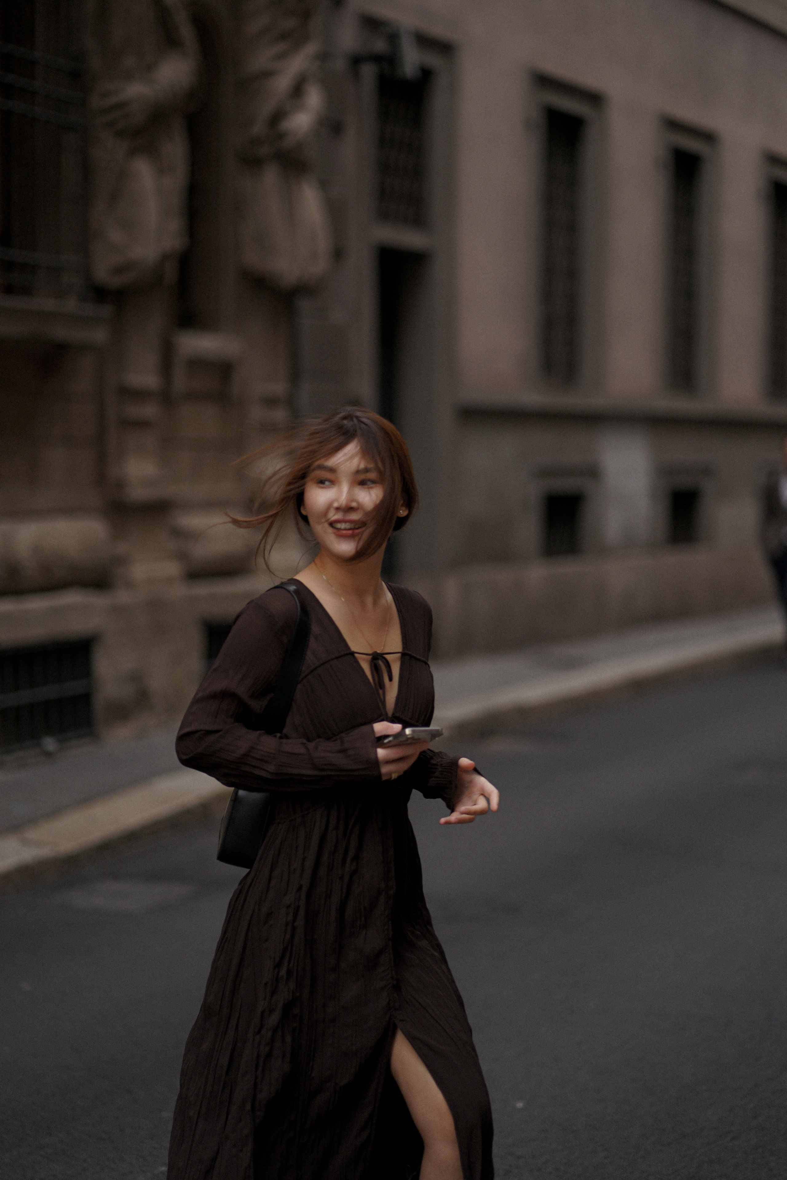 Стрит фотосессия в Милане от фотографа Насти Чак. Фотограф в Милане, Лекко и Комо. Фотопрогулки и фотосессии