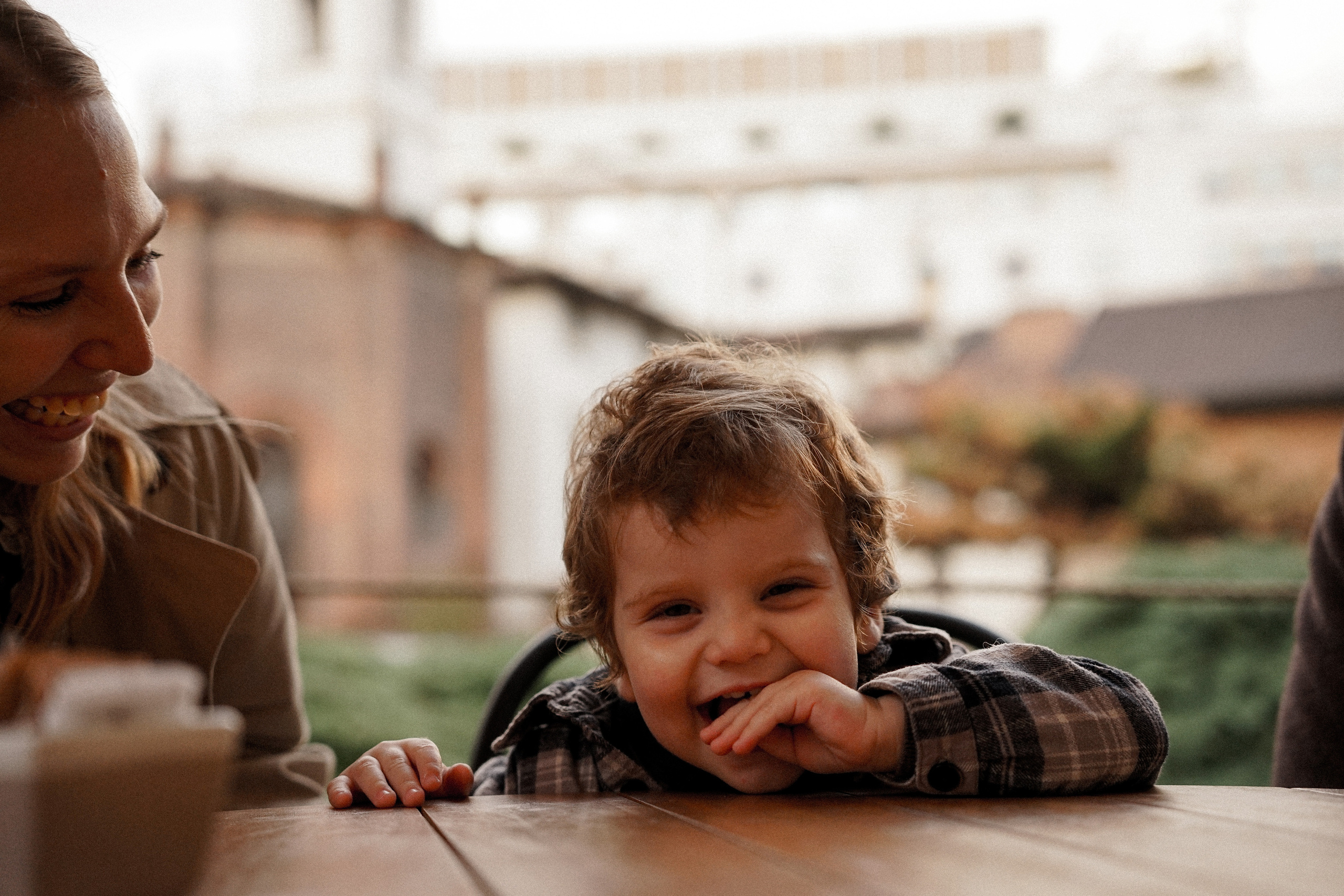 Семейная фотопрогулка в Милане осенью. Фотограф в Милане, Лекко и Комо. Фотопрогулки и фотосессии