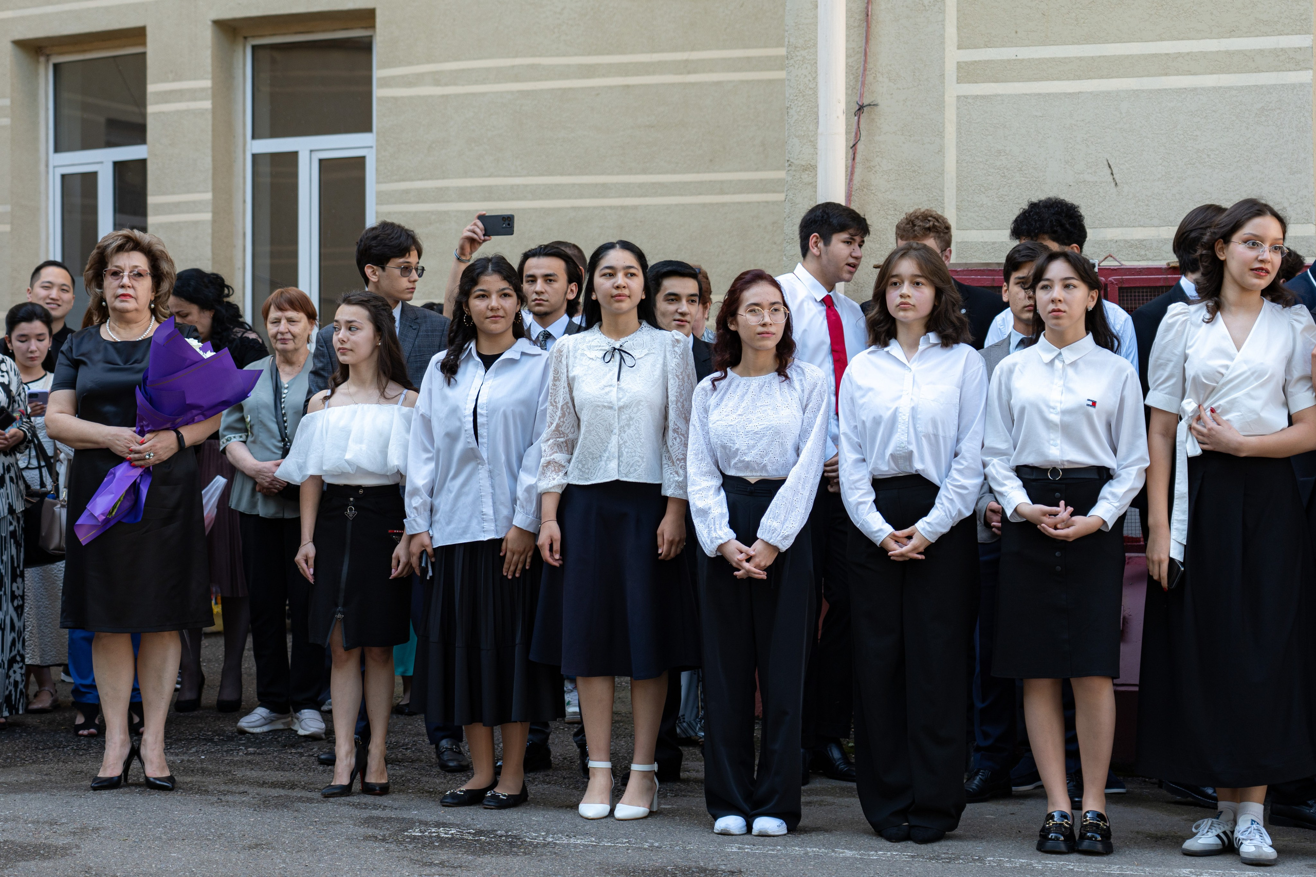 «Последний звонок» в школах Ташкента. Георгий Намазов | Фотограф в Ташкенте