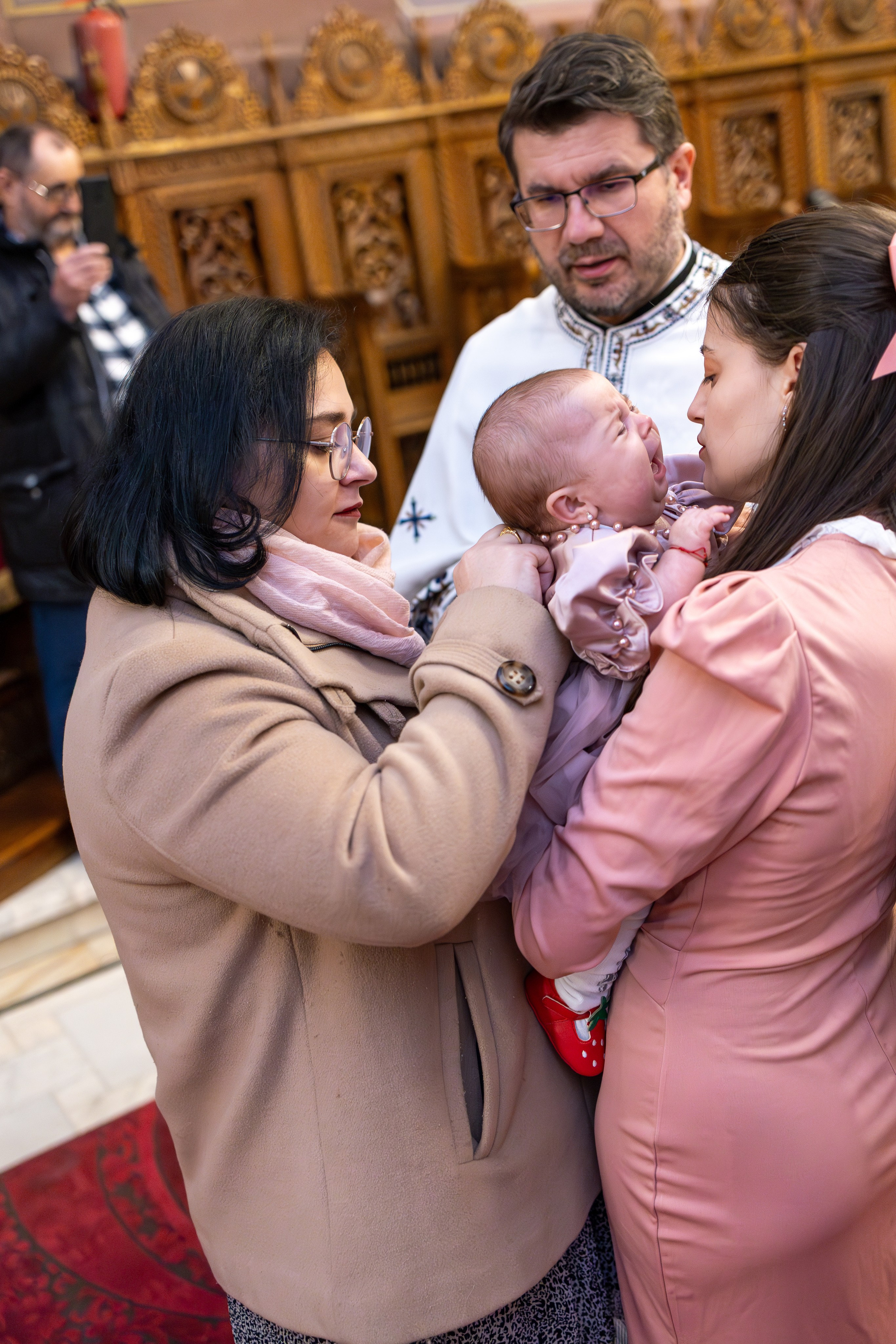Roua-Maria. Fotograf. Lucrez cu oameni, produse și spații. Portret și fotografie creativă. Bacău, România. Lidia Savinoiu