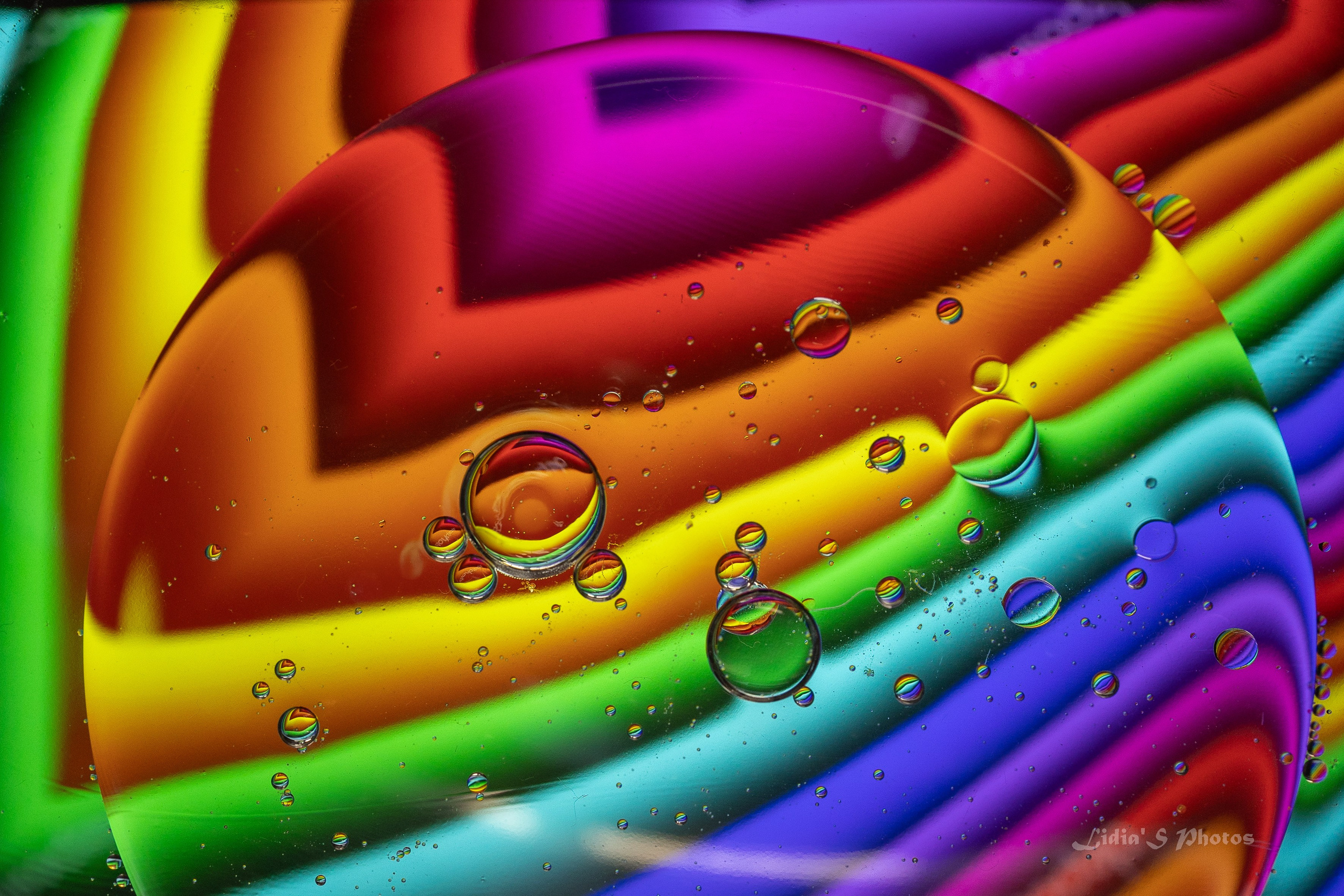 Fotograf. Lucrez cu oameni, produse și spații. Portret și fotografie creativă. Bacău, România. Lidia Savinoiu