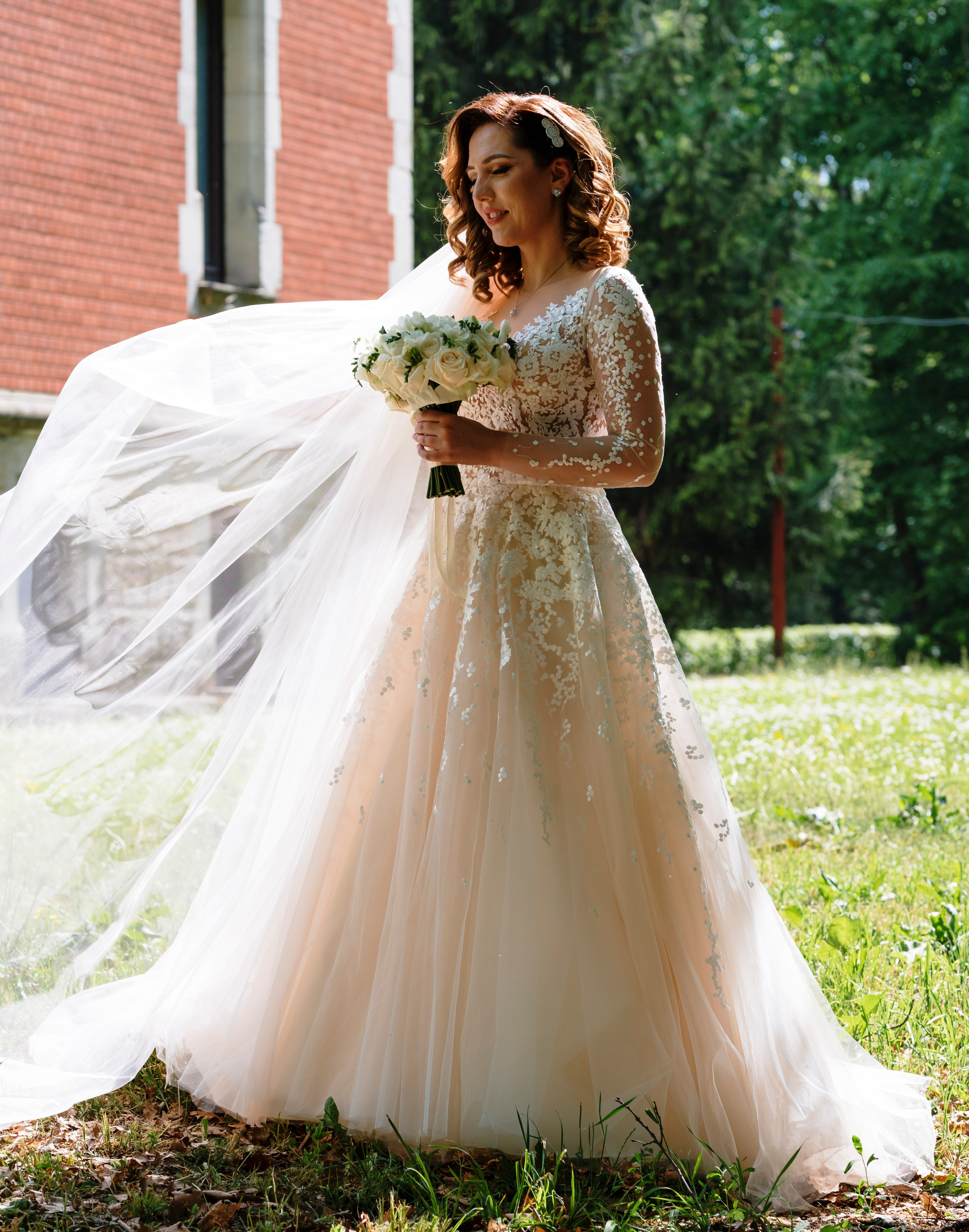 Fotografii de nunta Onesti. MDimaFotoStudio. Fotograf de nuntă, evenimente private și de familie