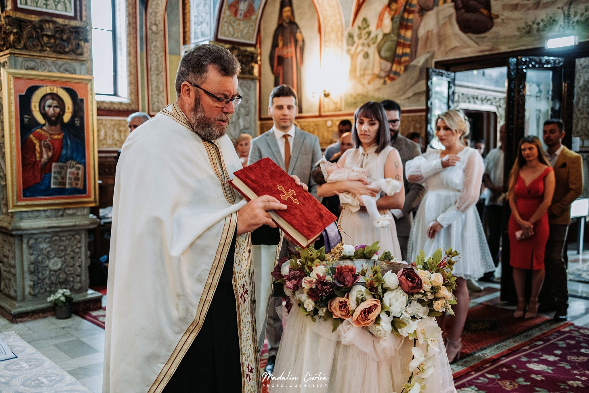 Fotografie botez Sibiu. Mădălin Ciortea - fotograf de nuntă și de familie | Dream Art Events