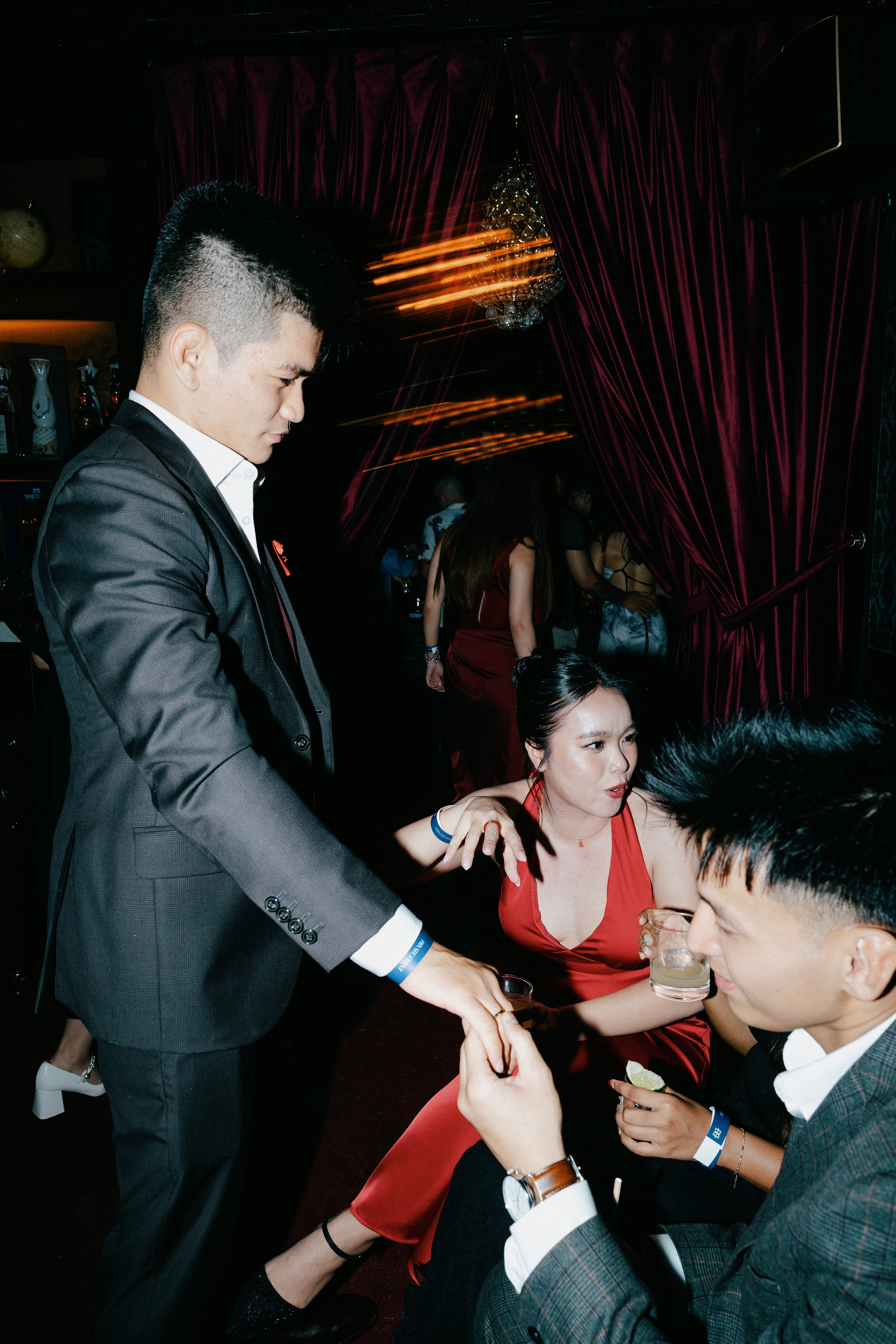 HIEP & TRINH / After wedding. Nhiếp ảnh gia đám cưới hàng đầu tại Thành Phố Hồ Chí Minh