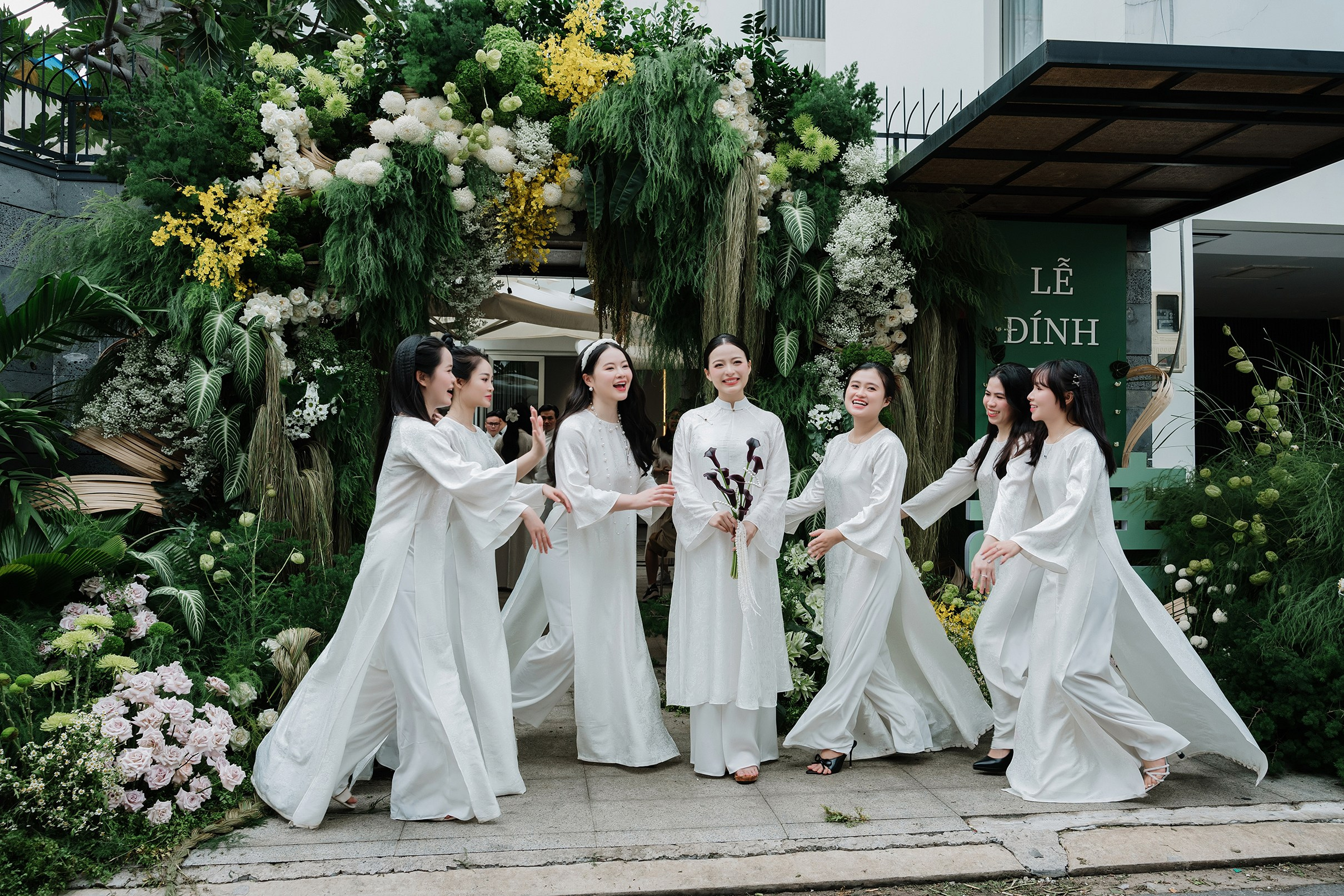 Engagement | NHI + LUAN & LINH + QUY. Saigon Wedding Present | Art Beyond Moments