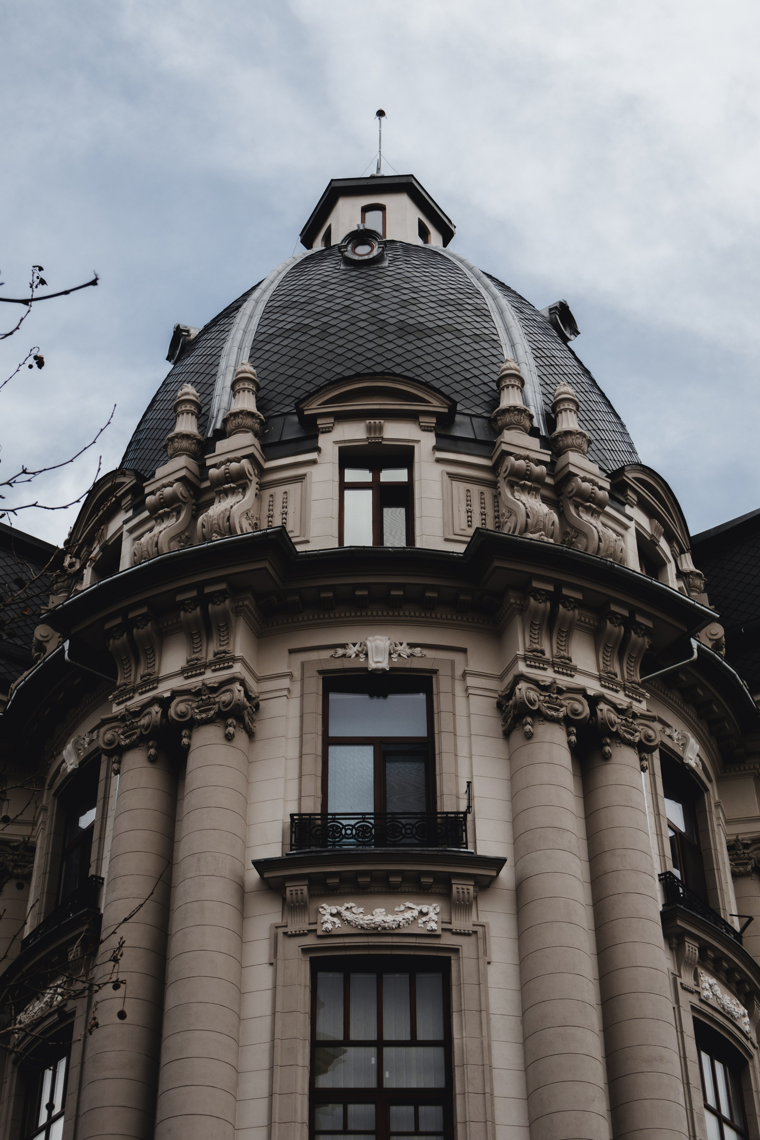 Bucharest. Дизайнер и Фотограф в Кишинёве Бусуйок Станислав