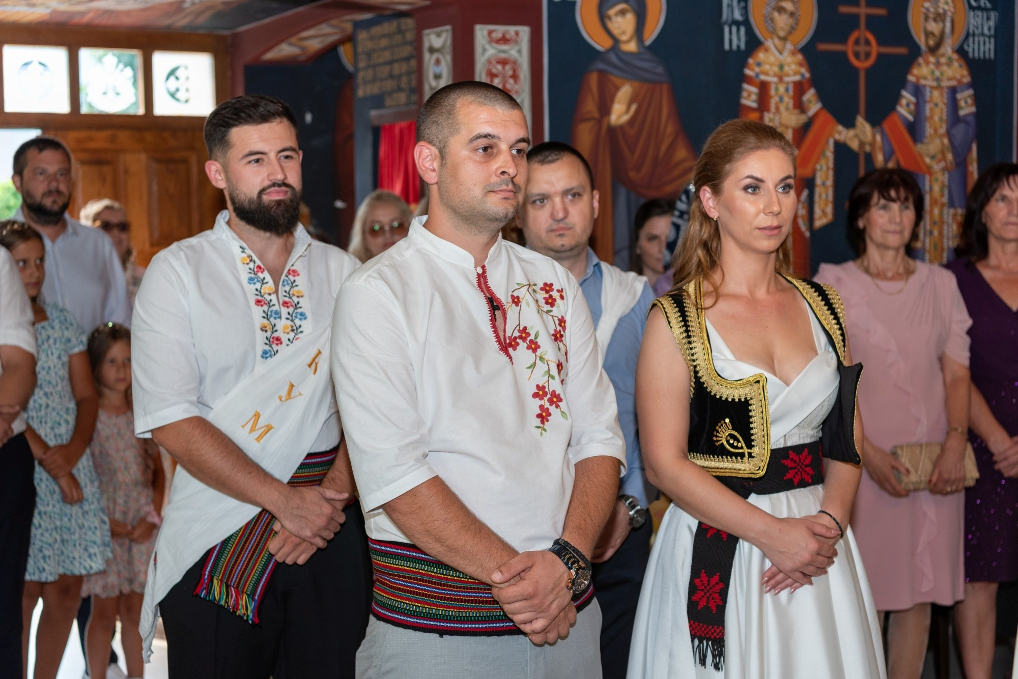 Fotografisanje svadbe u crkvi, profesionalni fotograf Bijeljina