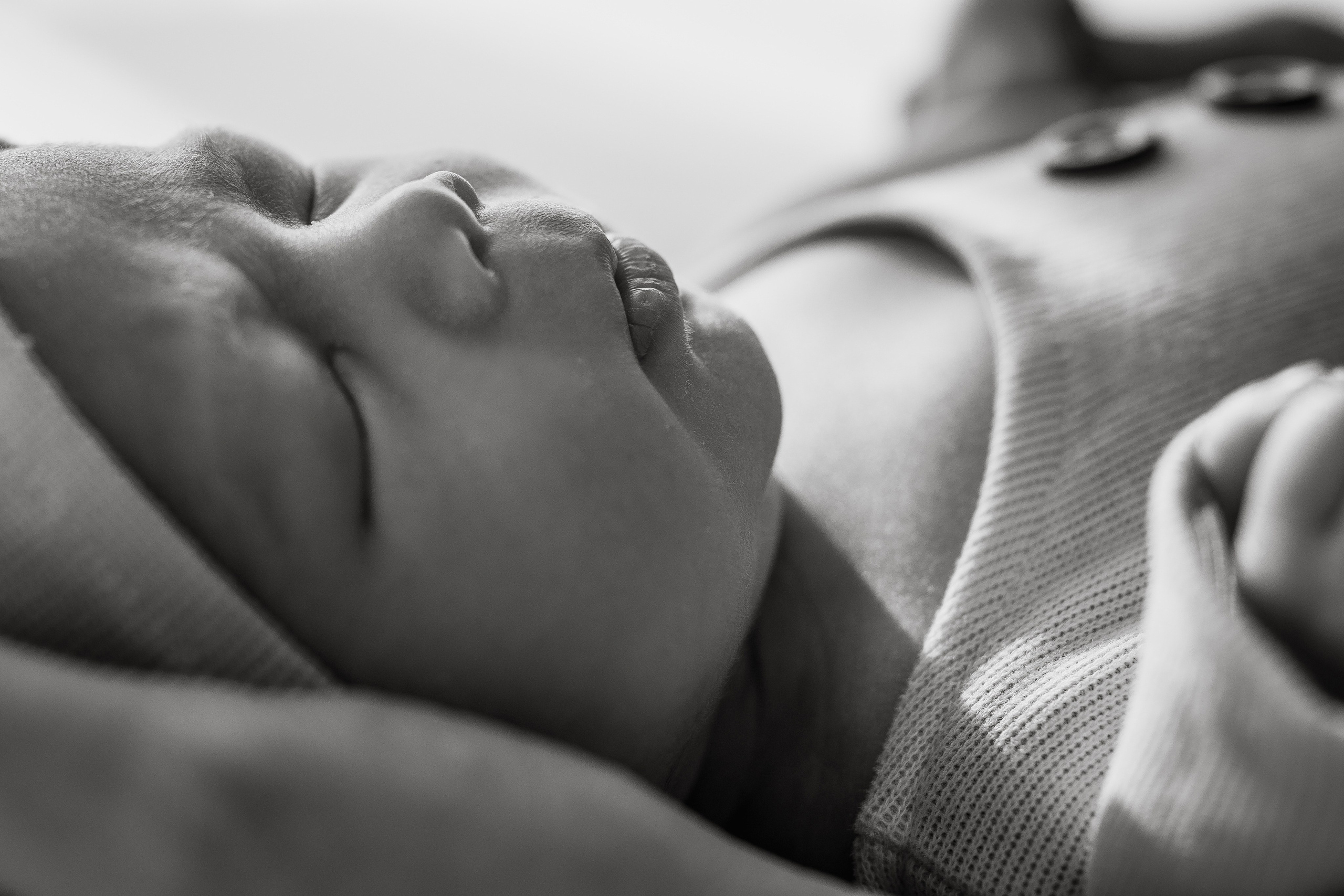 Cozy At-Home Newborn Photography – Warm & Emotional. Alisa Tant — Family and newborn photographer Bucks County, Montgomery county, Philadelphia, NJ