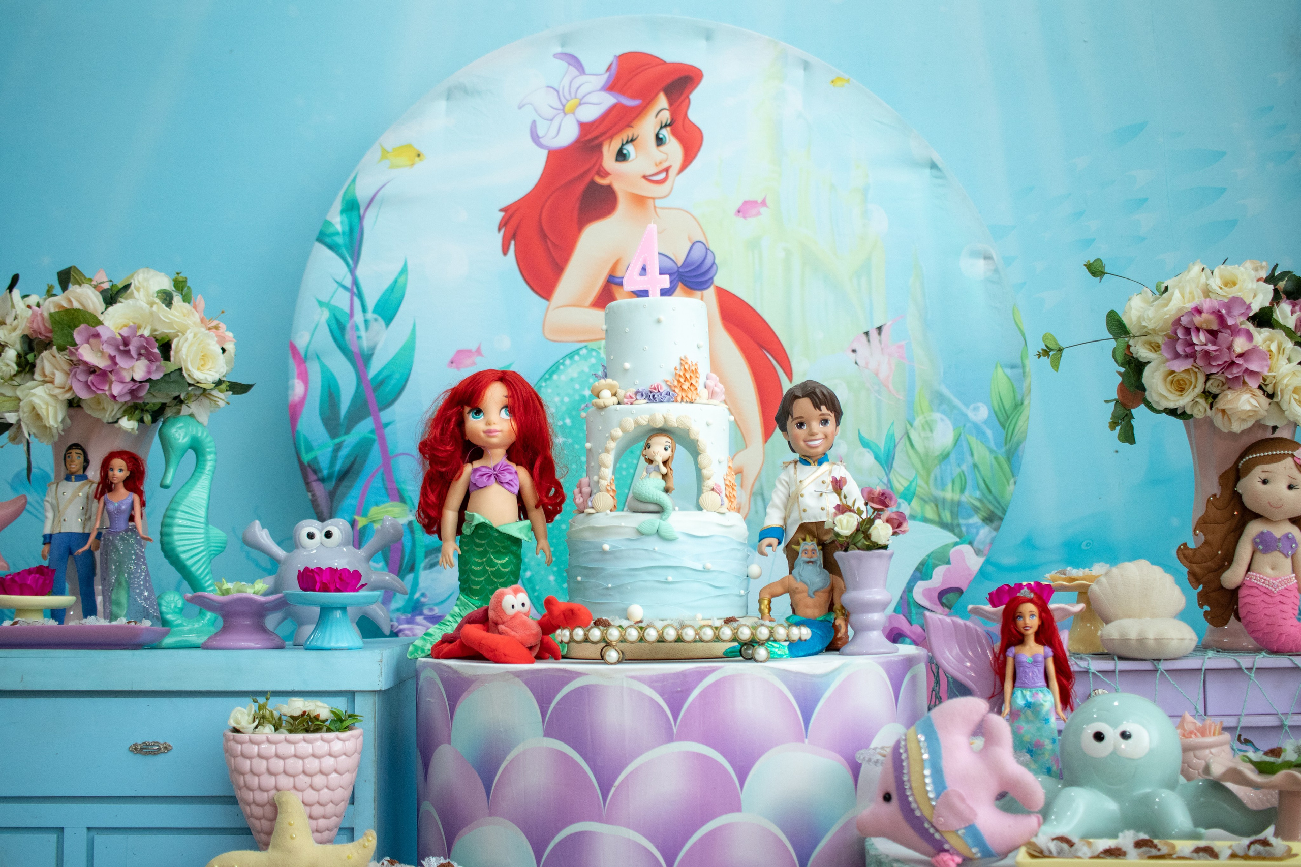 Alice — Aniversário 4 anos. Principal