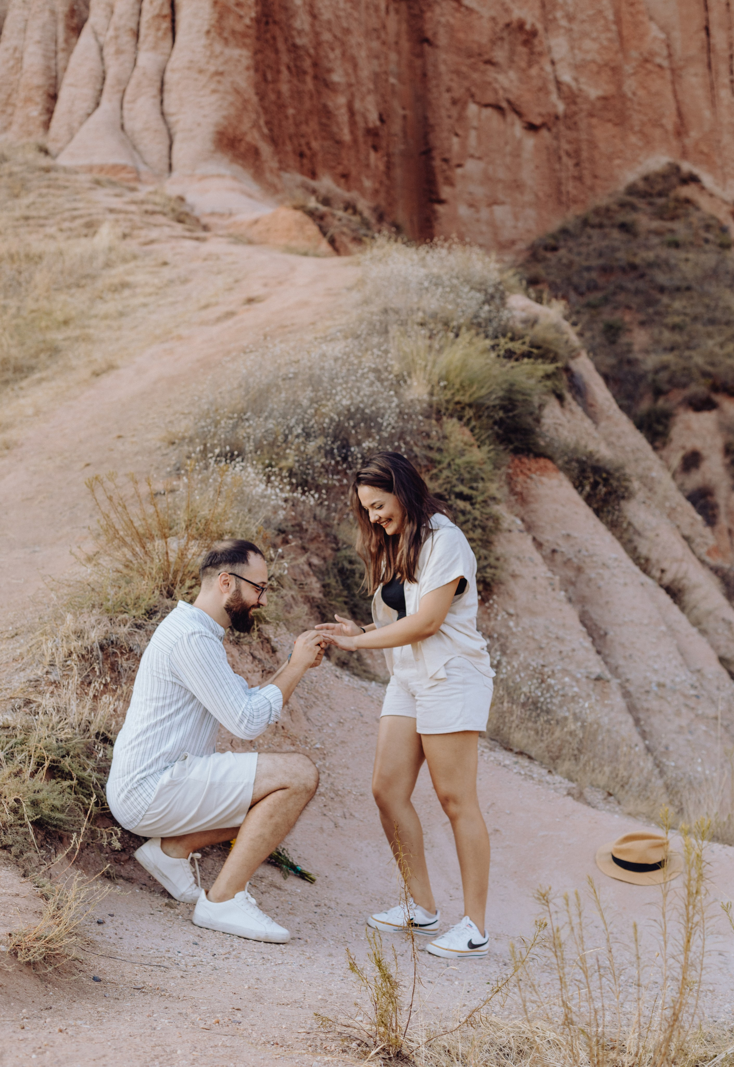 Moise & Delia. Wedding & couple photographer from Romania Rut Vetan