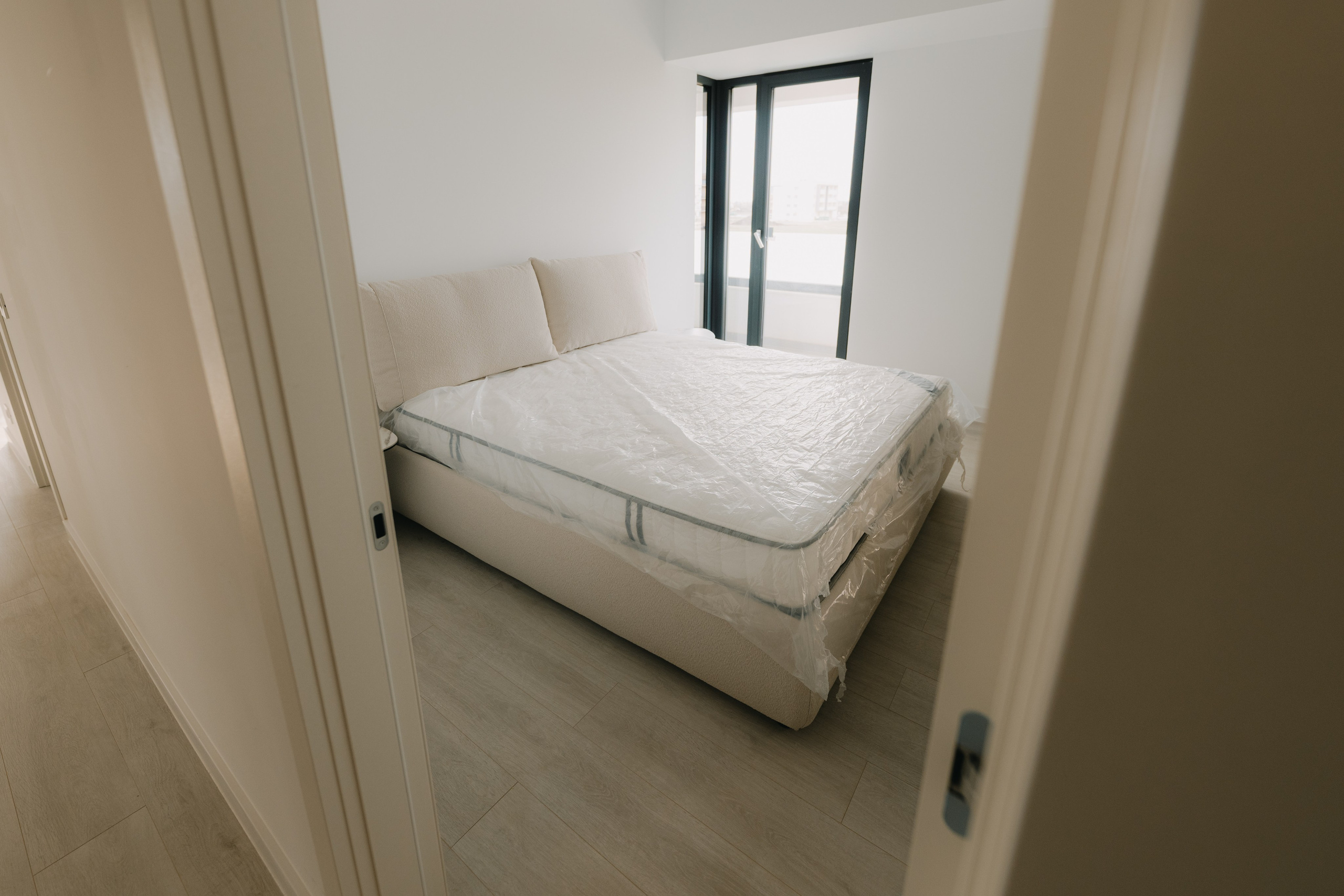 Imobiliare & Interioare - Foto