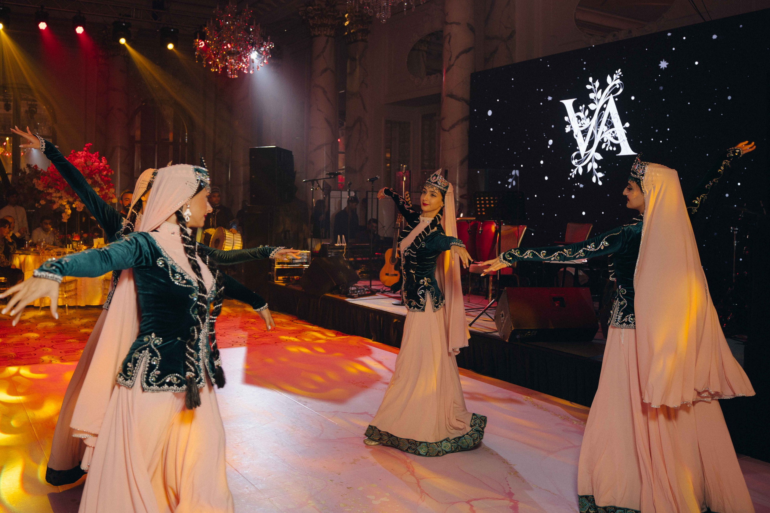 VITALIY&AYAN. Wedding&Event photographer Ismail Rzayev in Baku