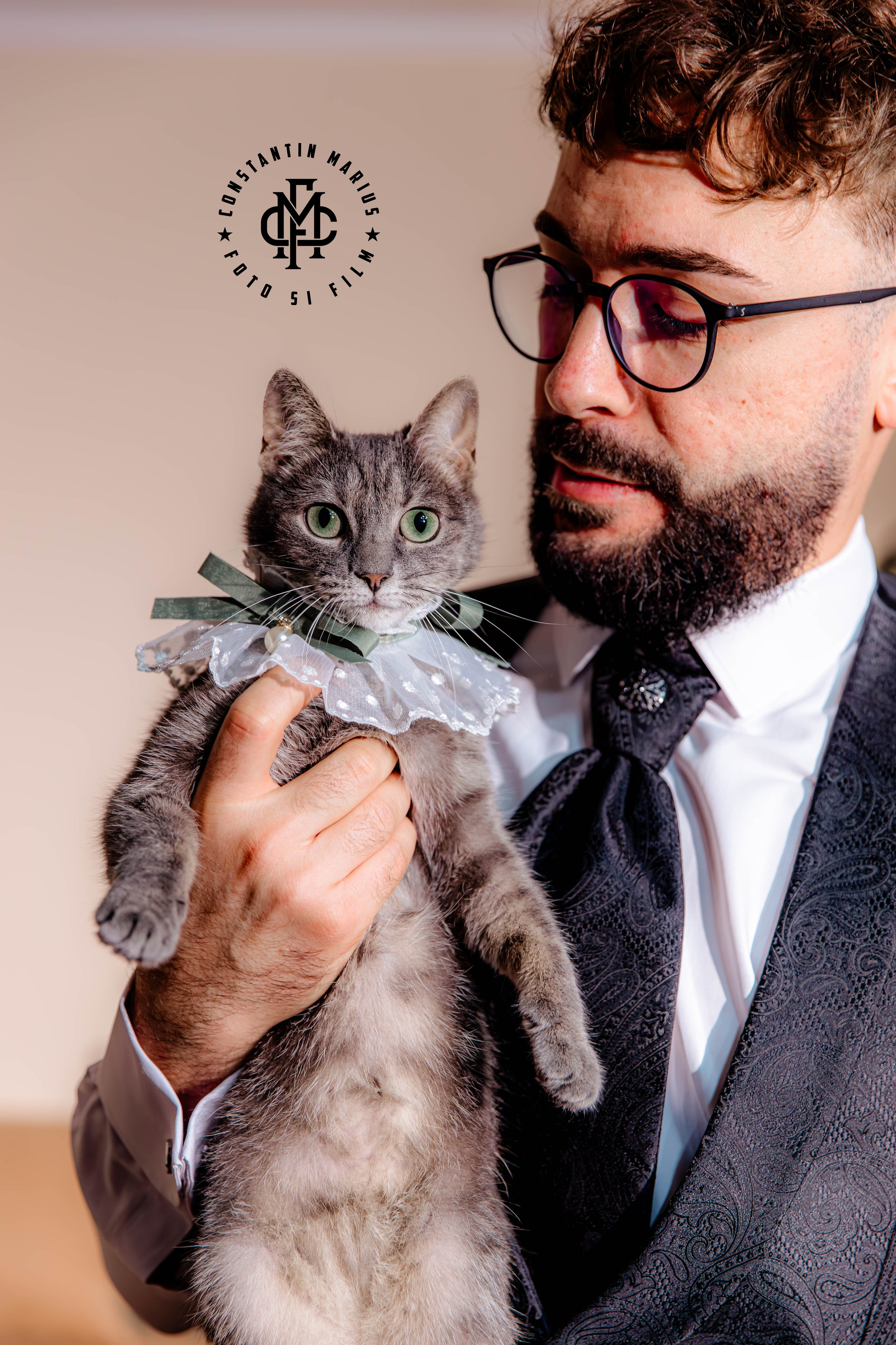 WEDDING PHOTOGRAPHY. DESPRE NOI