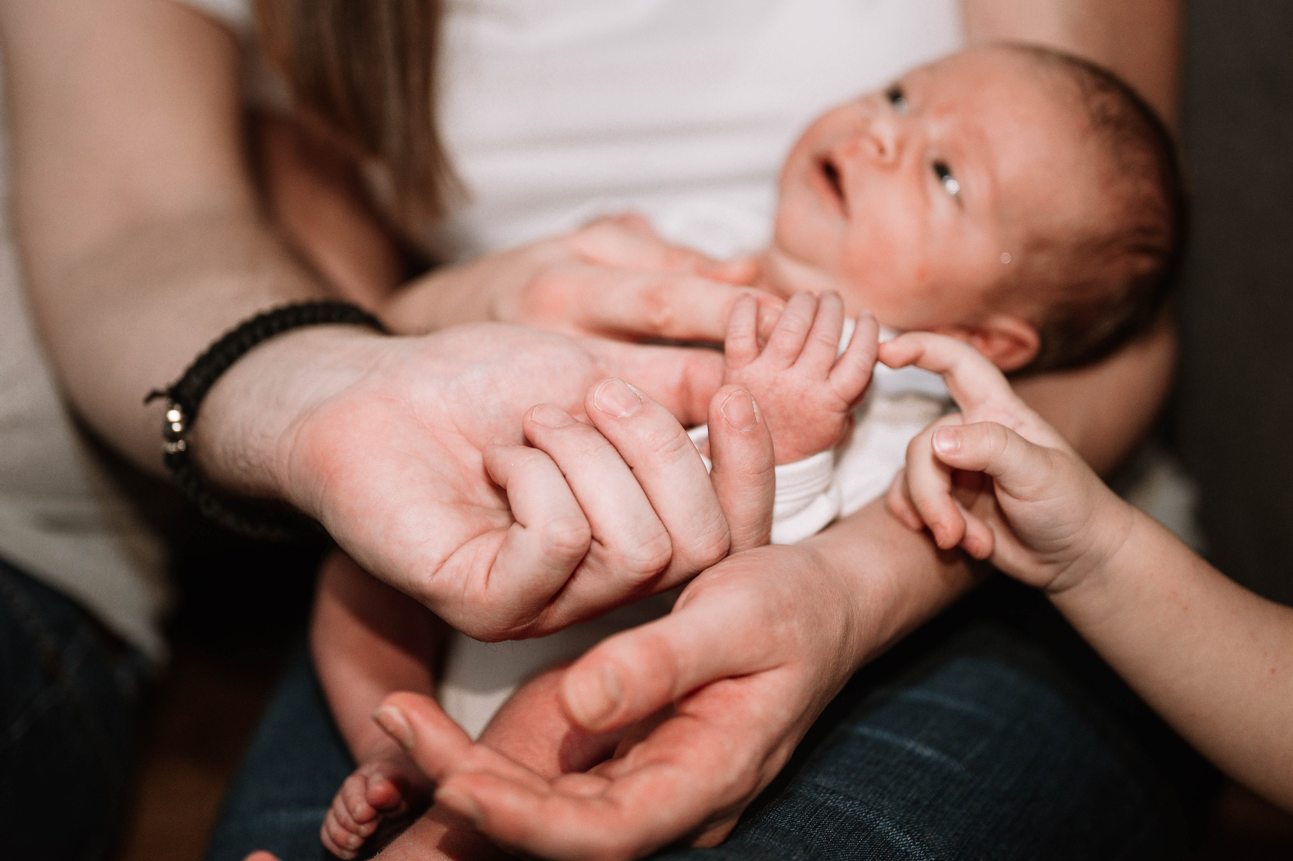 Iva - fotografisanje bebe kod kuće. Dečiji i porodični fotograf