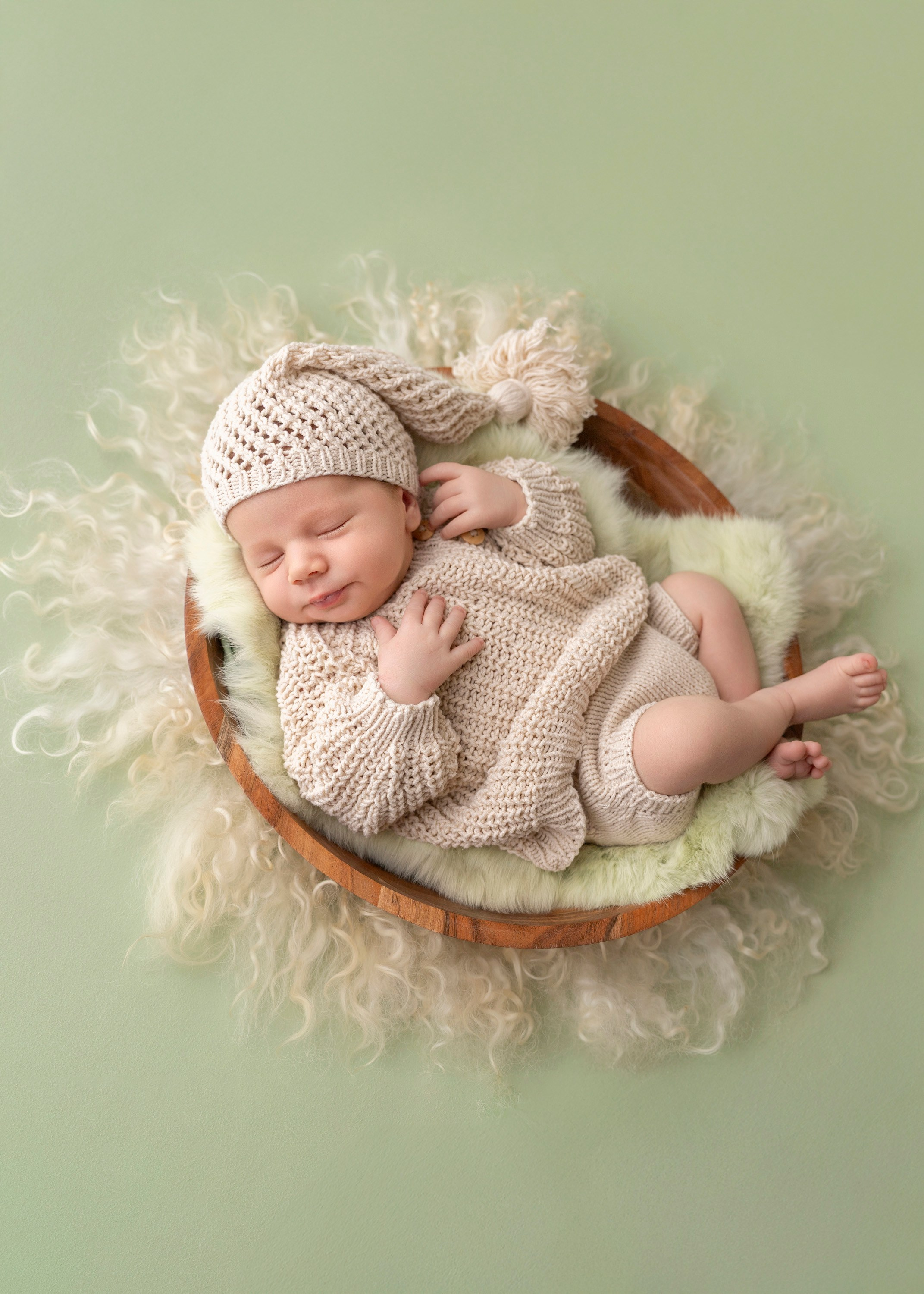 Setups. Newborn photographer in Tampa Bay Area, FL