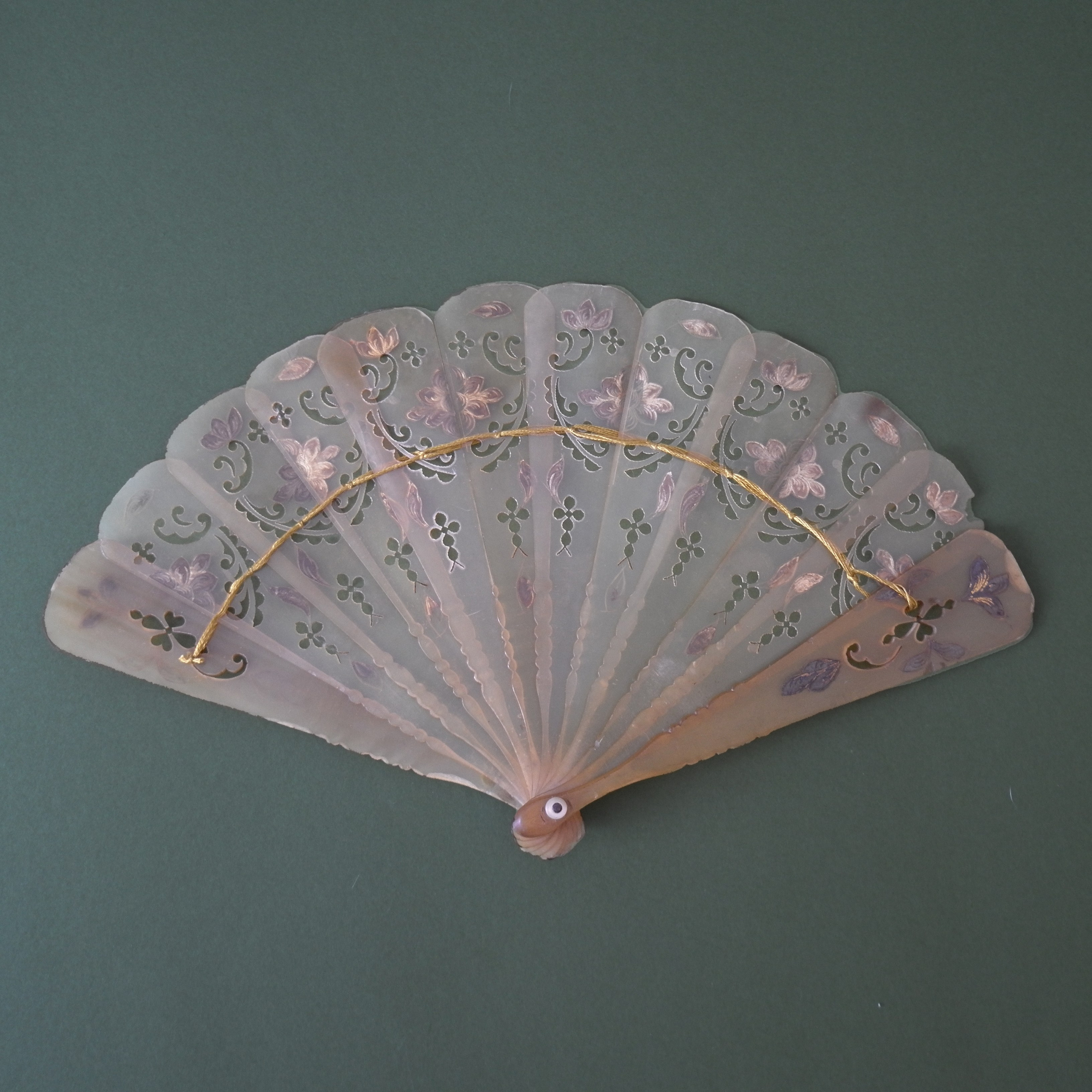 Littlefan. Современнные и актикварные украшения в Барселоне, Москве и Санкт-Петербурге