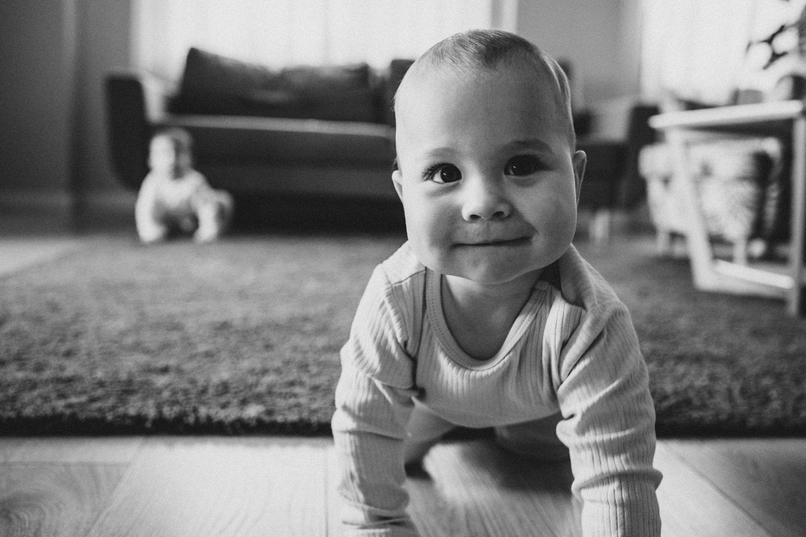 Настя, Саша, Даня и их родители. Фотограф новорожденных и детей первого года Евгения Михалькевич