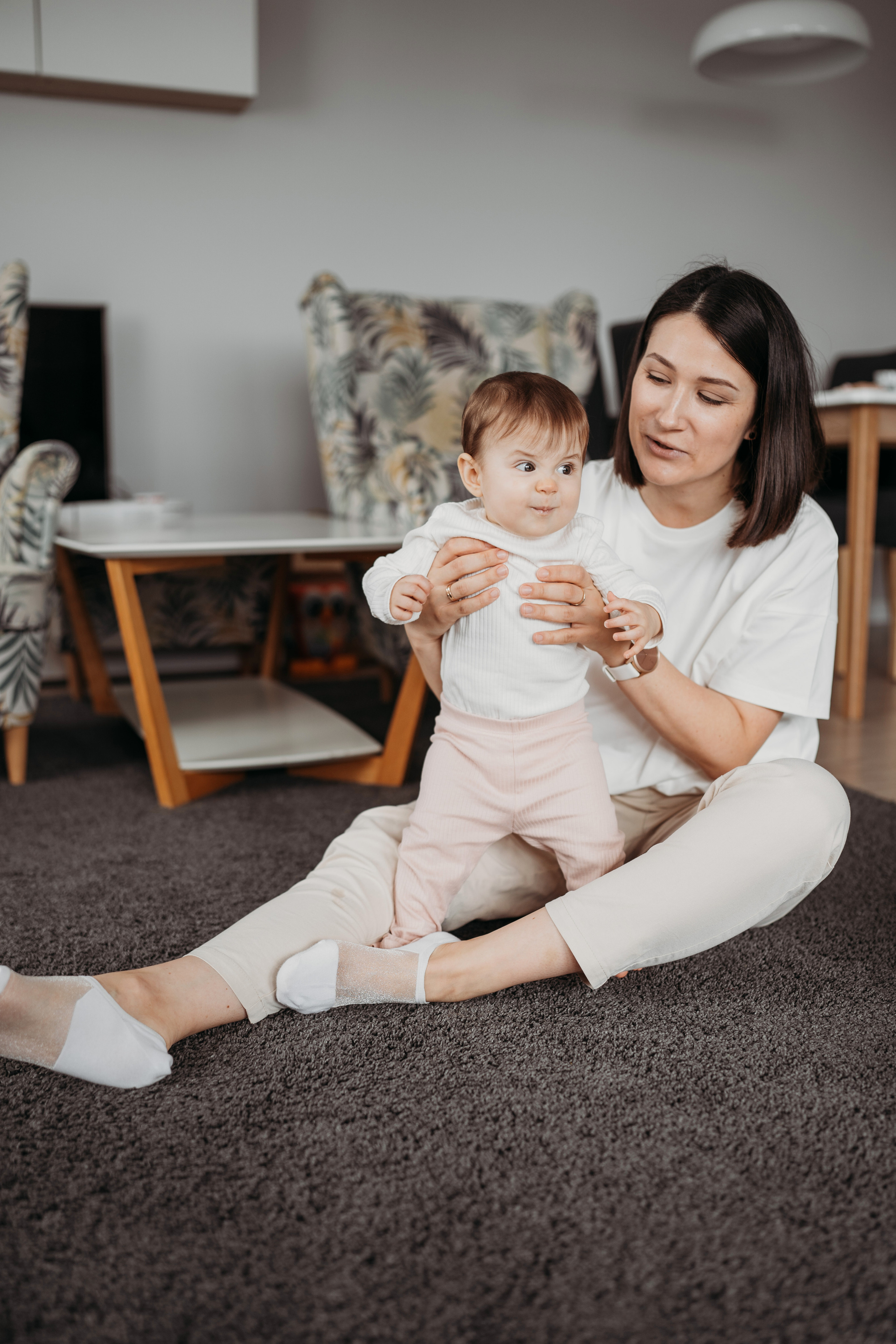 Настя, Саша, Даня и их родители. Фотограф новорожденных и детей первого года Евгения Михалькевич