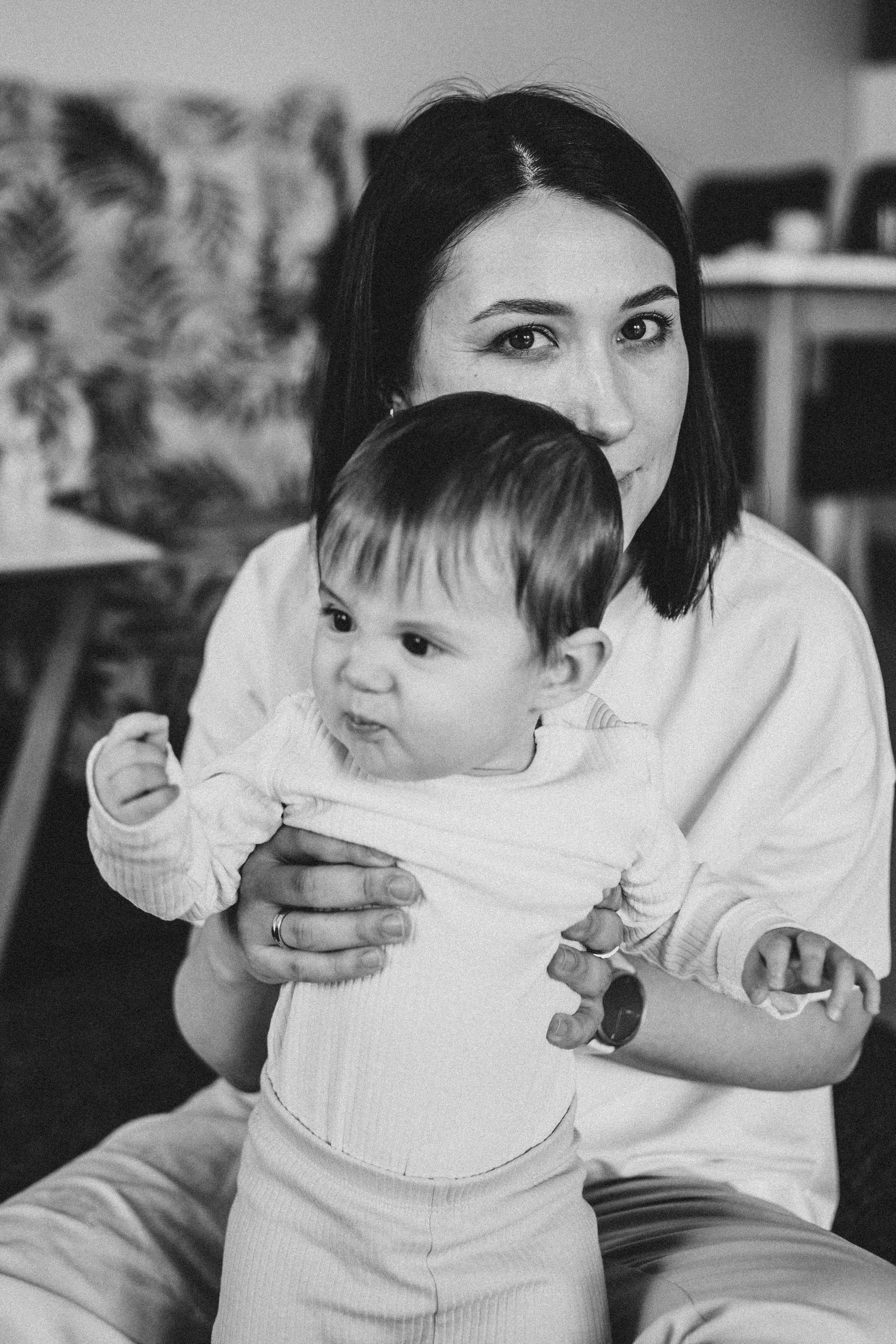 Настя, Саша, Даня и их родители. Фотограф новорожденных и детей первого года Евгения Михалькевич