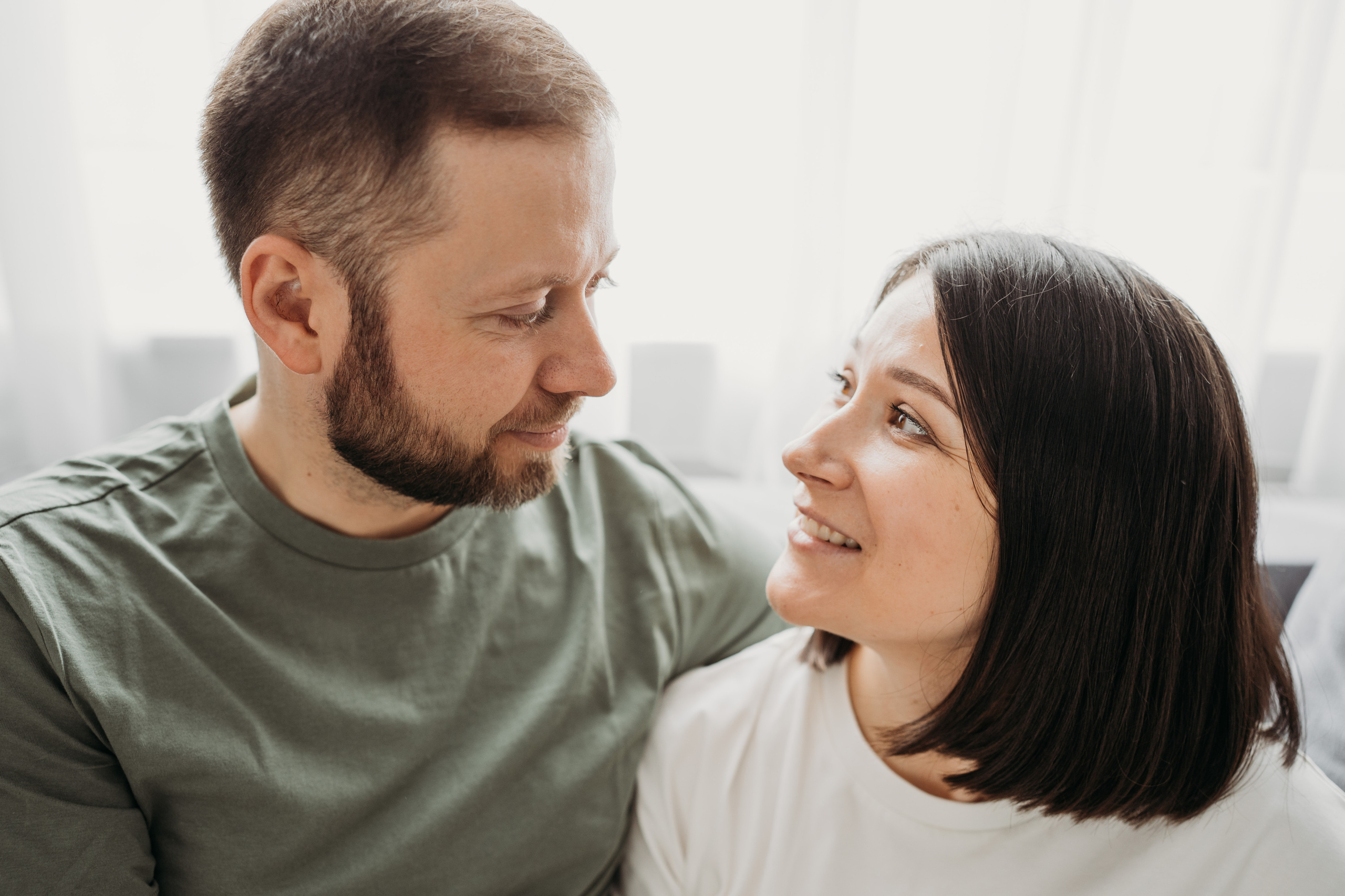 Настя, Саша, Даня и их родители. Фотограф новорожденных и детей первого года Евгения Михалькевич