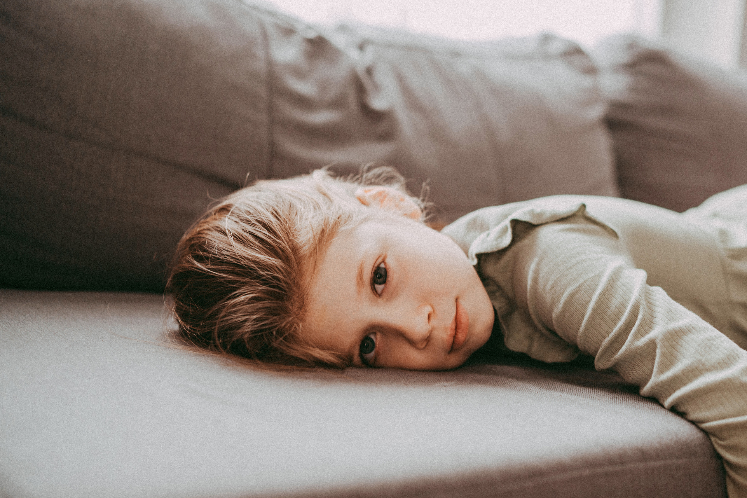 Настя, Саша, Даня и их родители. Фотограф новорожденных и детей первого года Евгения Михалькевич