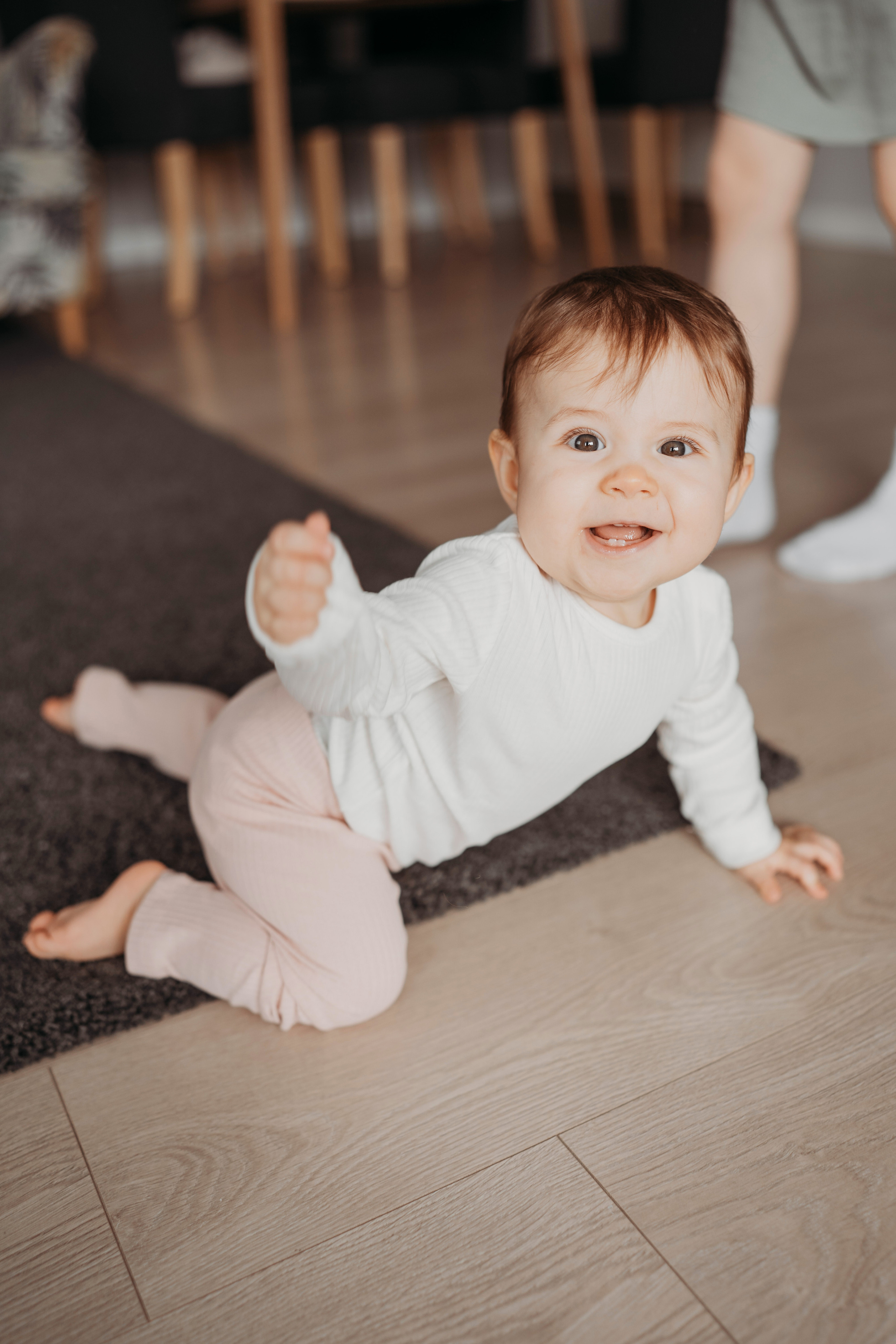 Настя, Саша, Даня и их родители. Фотограф новорожденных и детей первого года Евгения Михалькевич