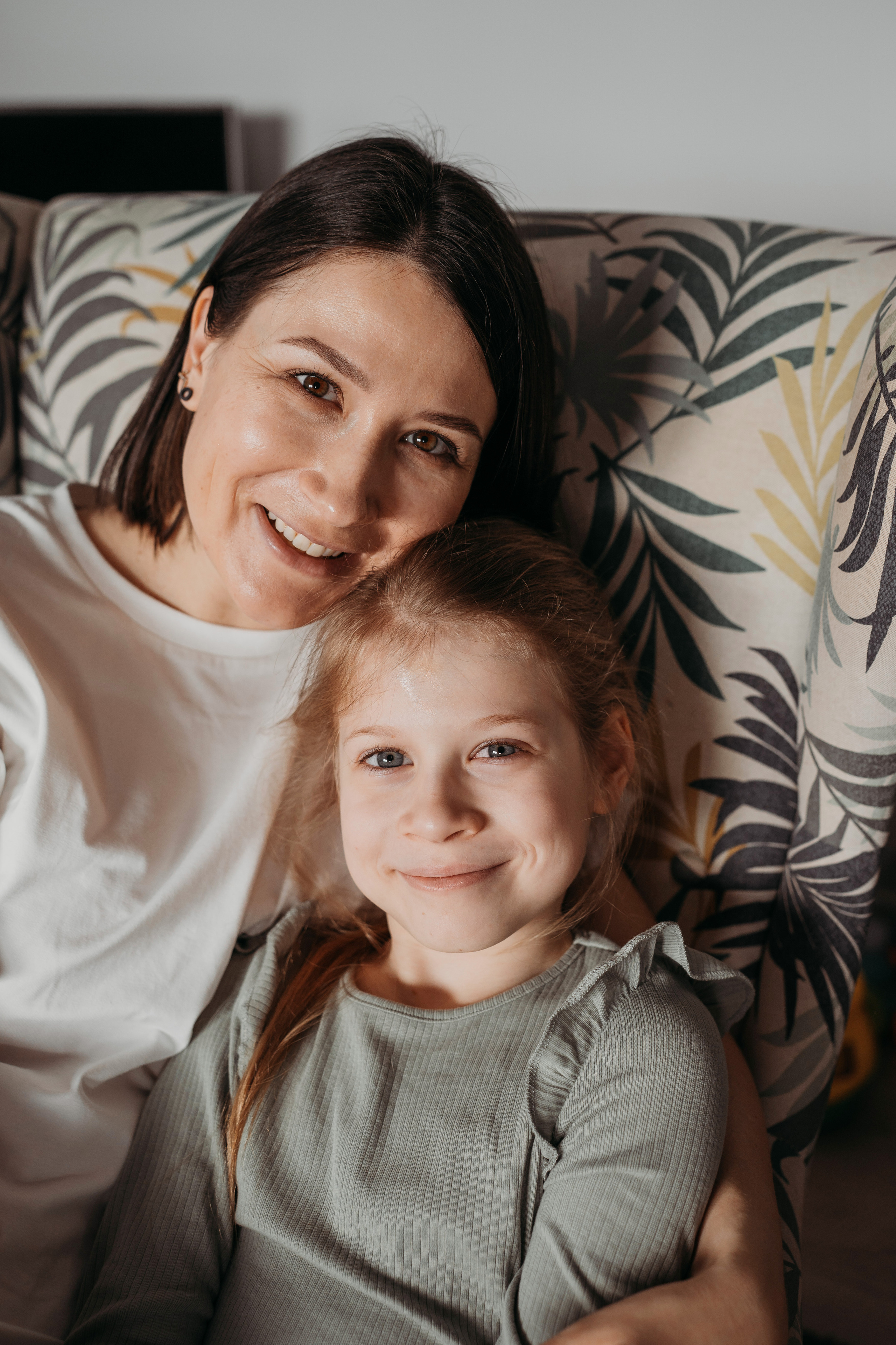 Настя, Саша, Даня и их родители. Фотограф новорожденных и детей первого года Евгения Михалькевич