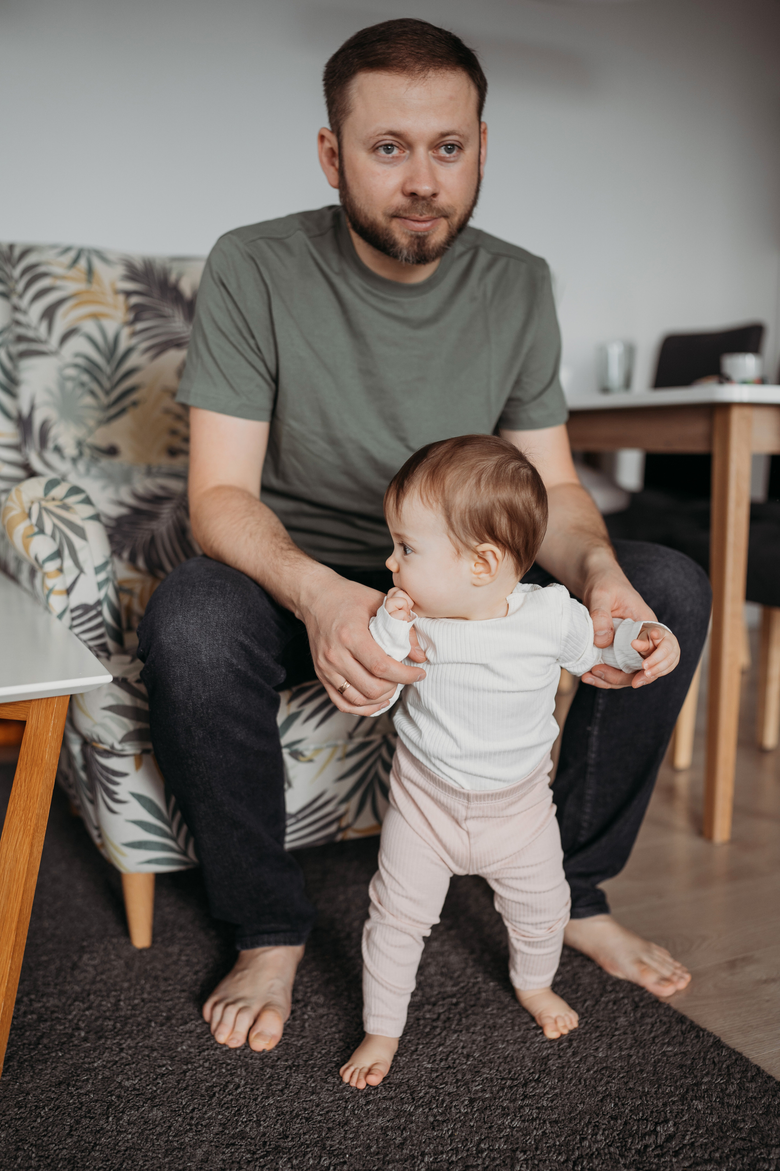Настя, Саша, Даня и их родители. Фотограф новорожденных и детей первого года Евгения Михалькевич