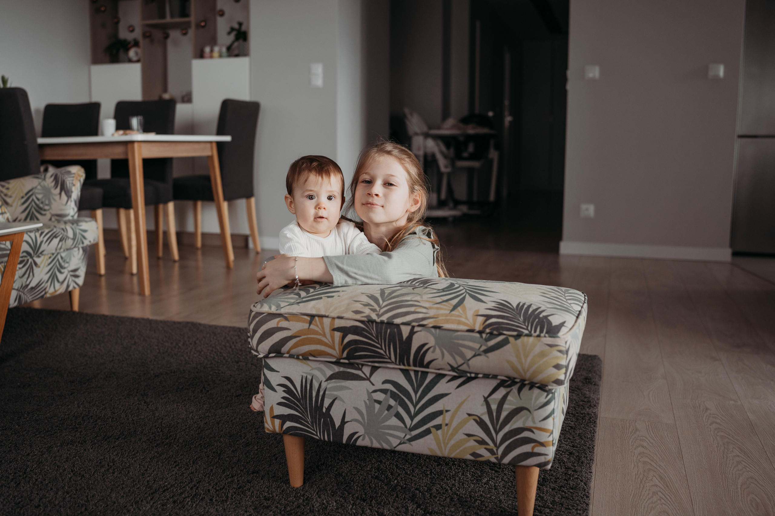 Настя, Саша, Даня и их родители. Фотограф новорожденных и детей первого года Евгения Михалькевич