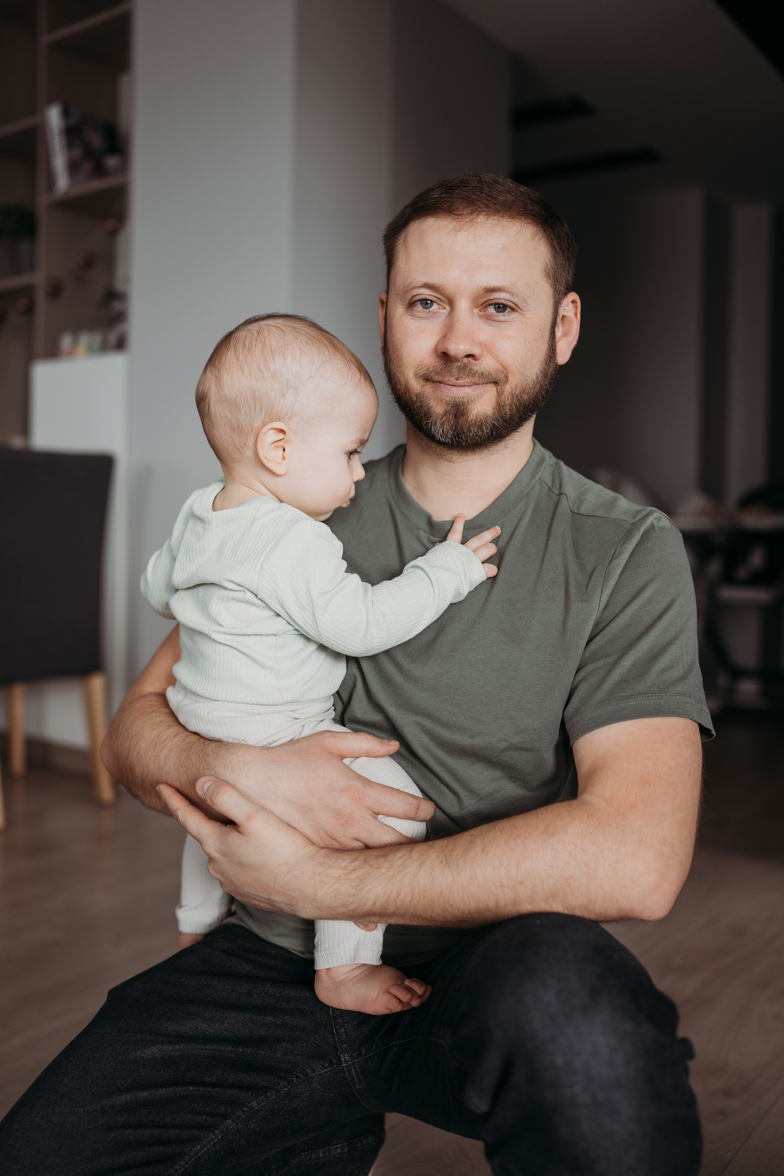 Настя, Саша, Даня и их родители. Фотограф новорожденных и детей первого года Евгения Михалькевич