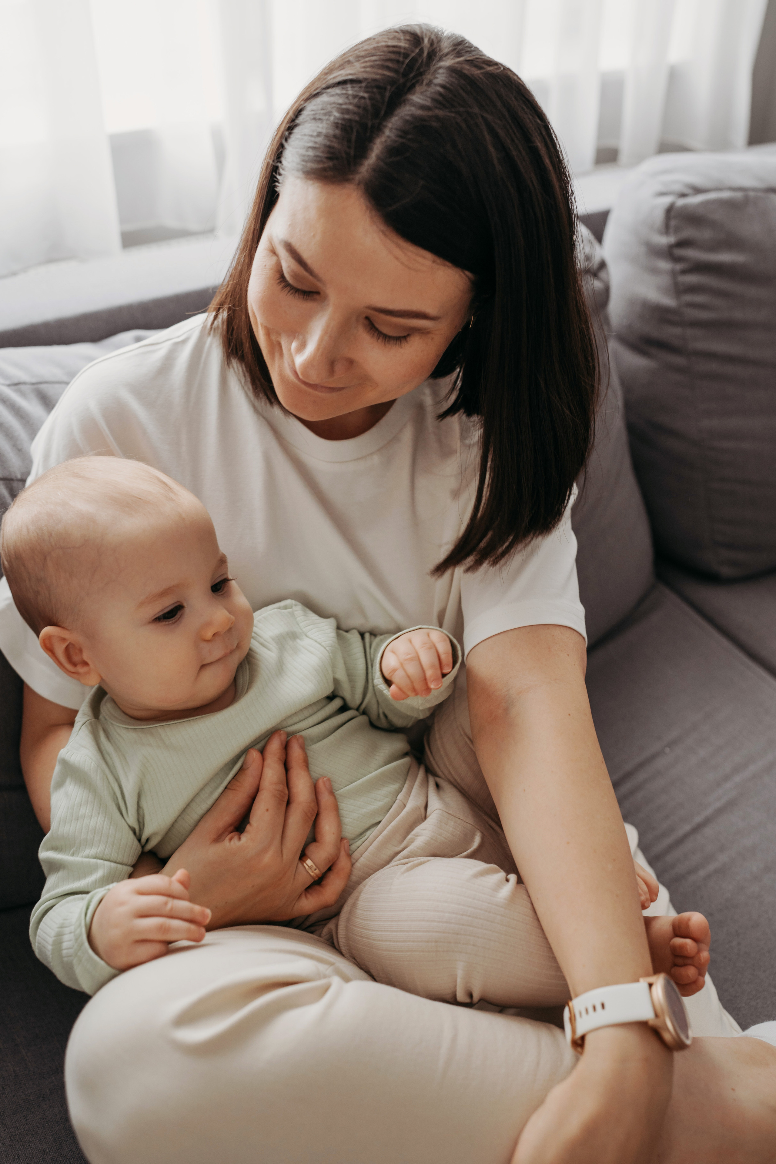 Настя, Саша, Даня и их родители. Фотограф новорожденных и детей первого года Евгения Михалькевич