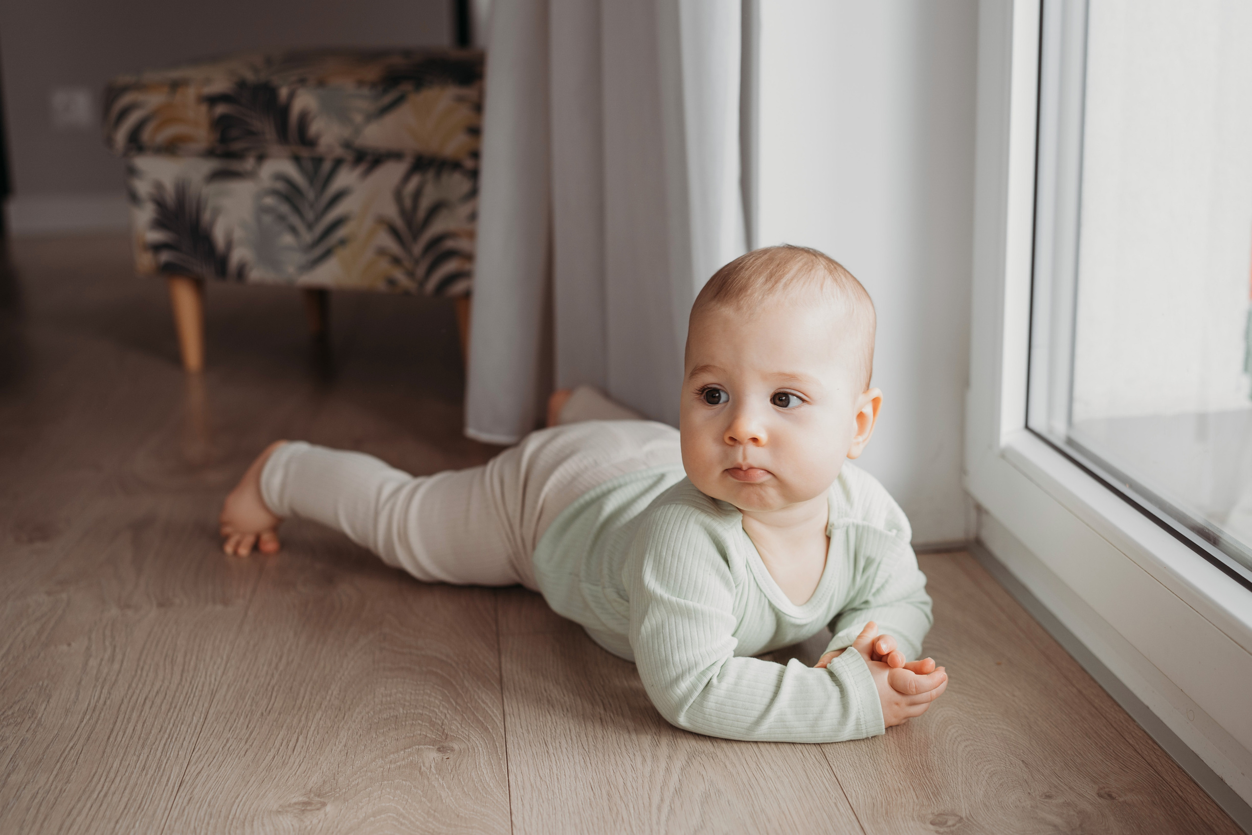 Настя, Саша, Даня и их родители. Фотограф новорожденных и детей первого года Евгения Михалькевич