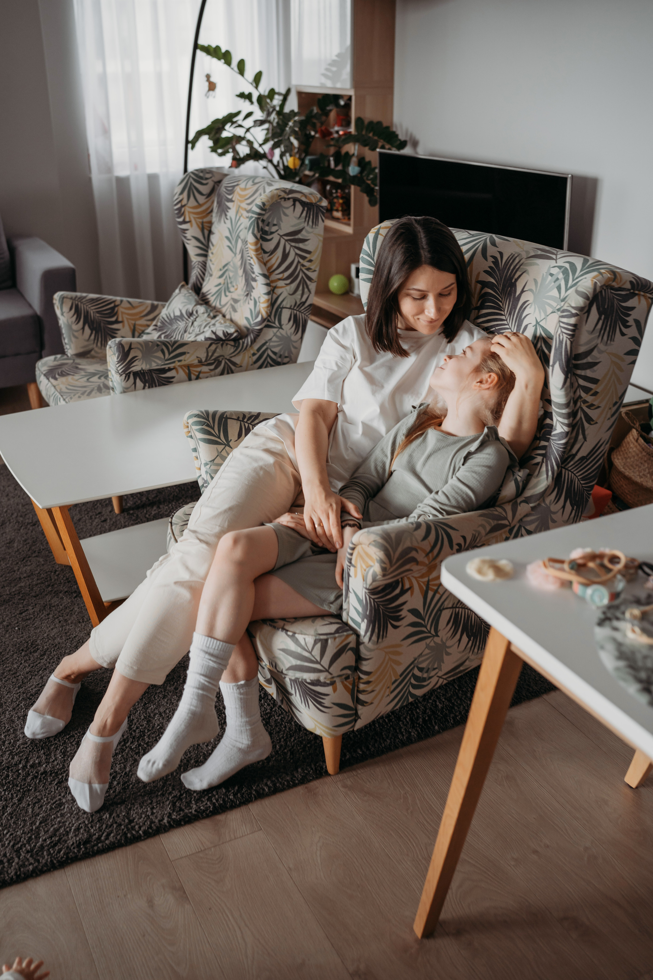 Настя, Саша, Даня и их родители. Фотограф новорожденных и детей первого года Евгения Михалькевич