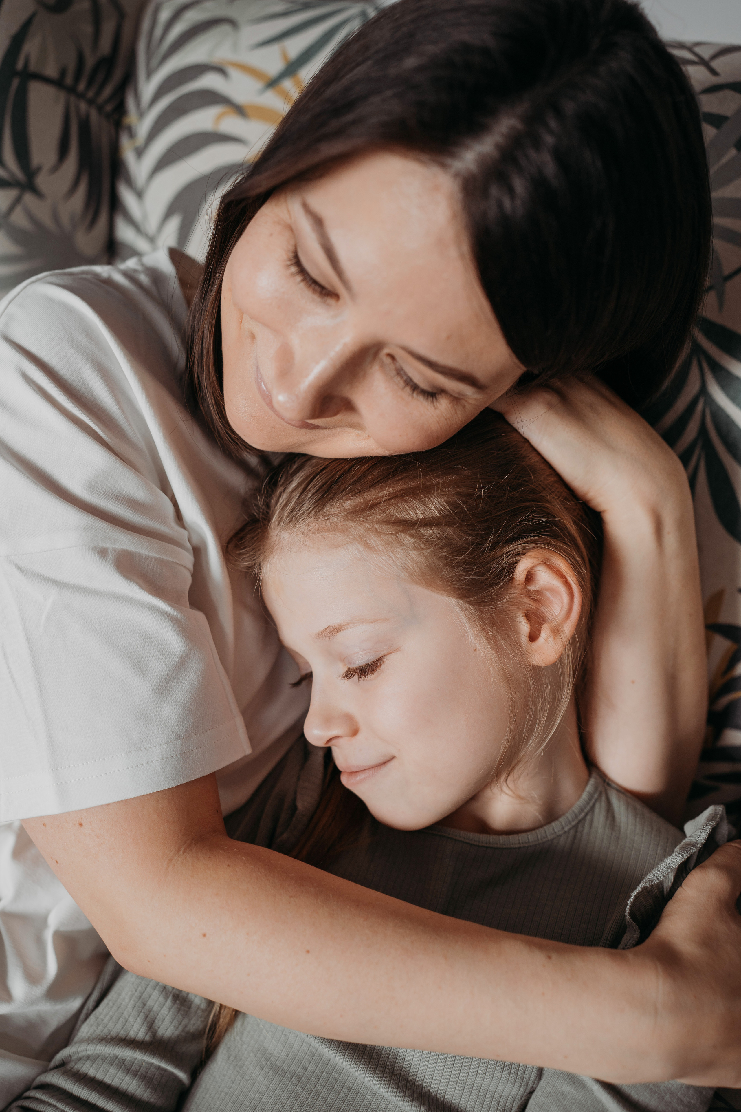 Настя, Саша, Даня и их родители. Фотограф новорожденных и детей первого года Евгения Михалькевич